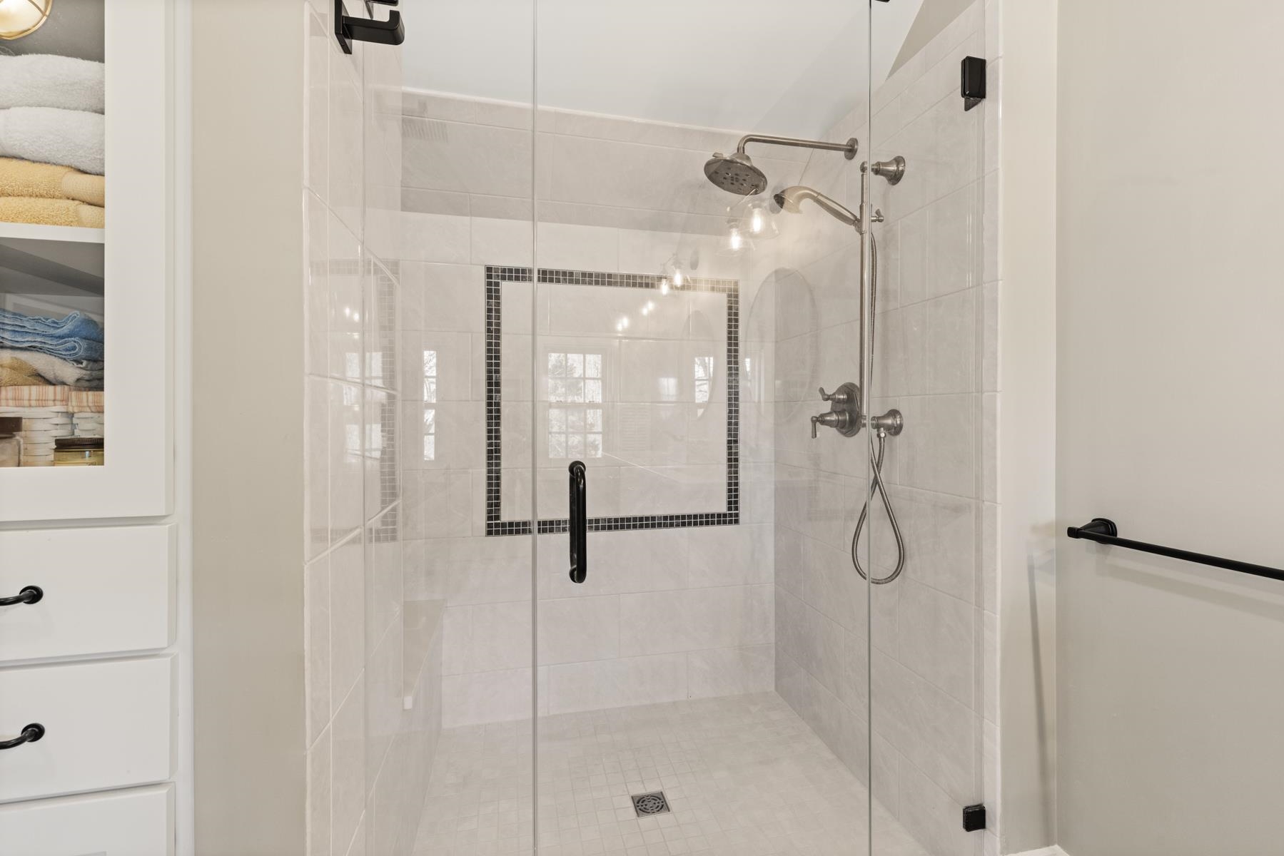 property viewer photo 24