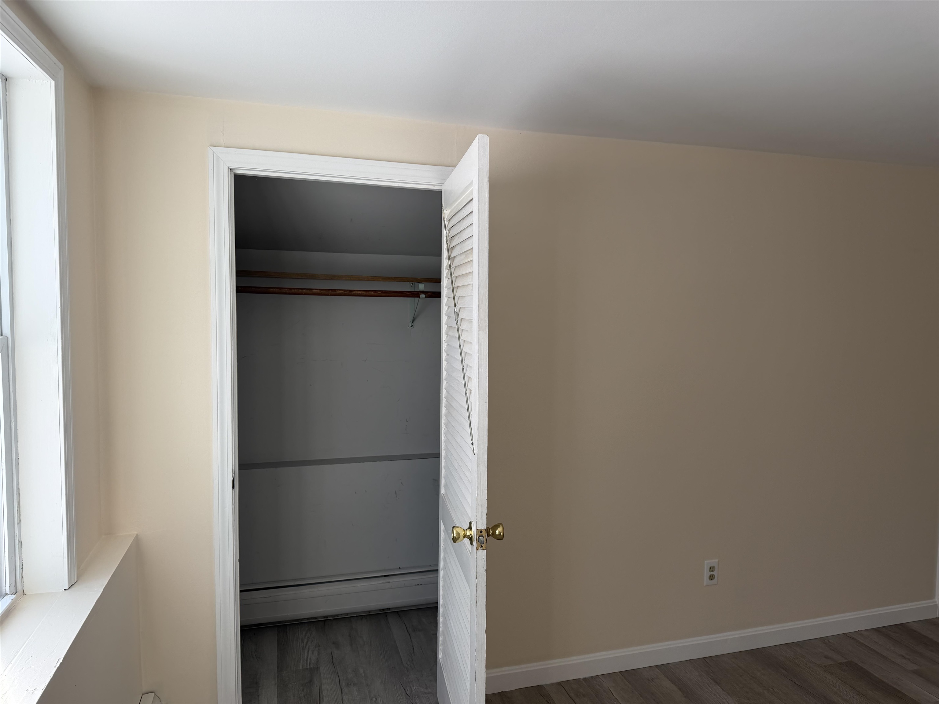 property viewer photo 12