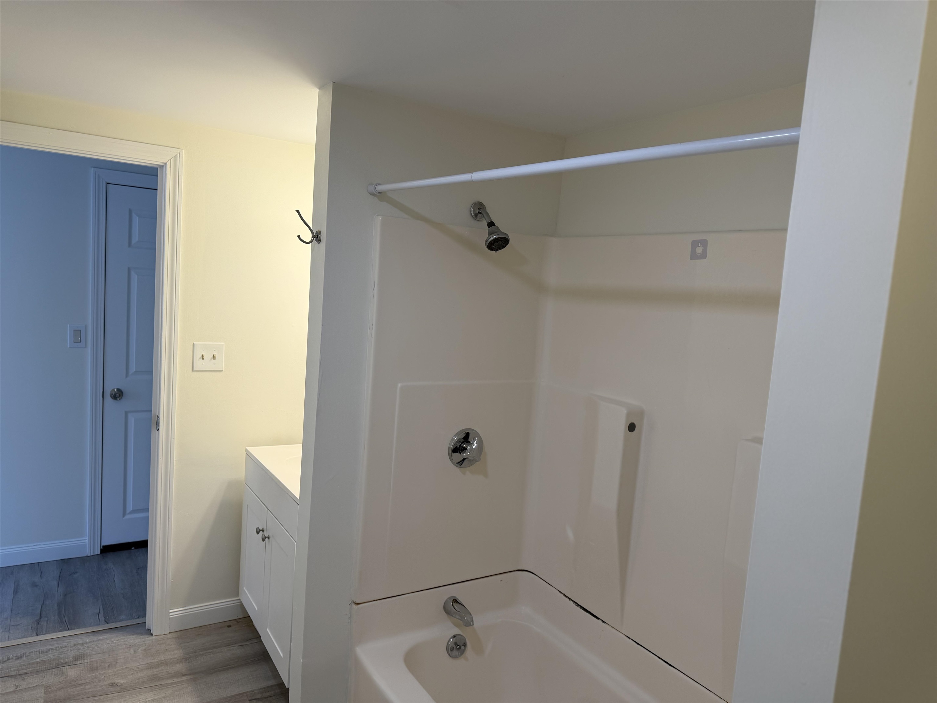 property viewer photo 15