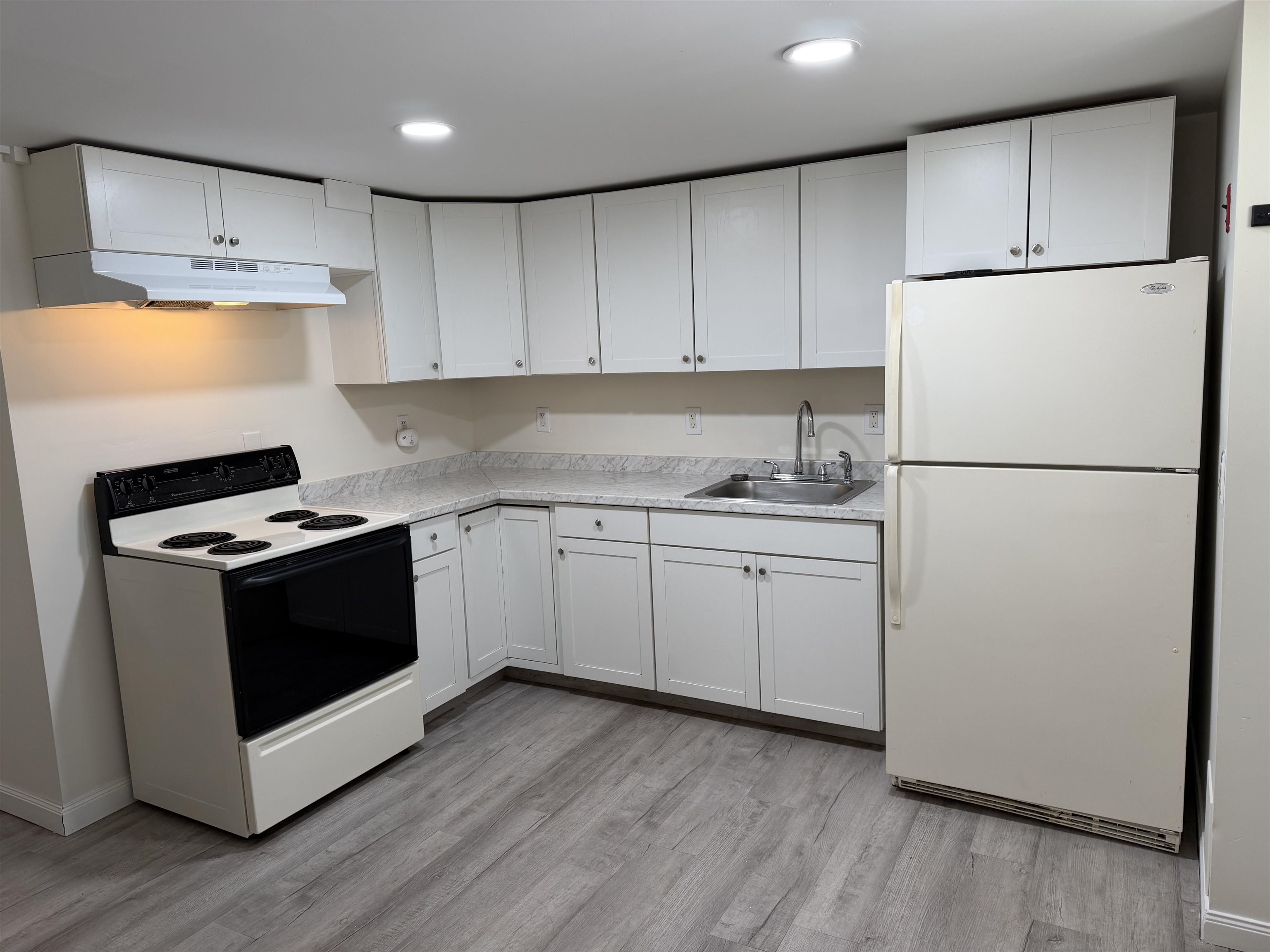property viewer photo 4