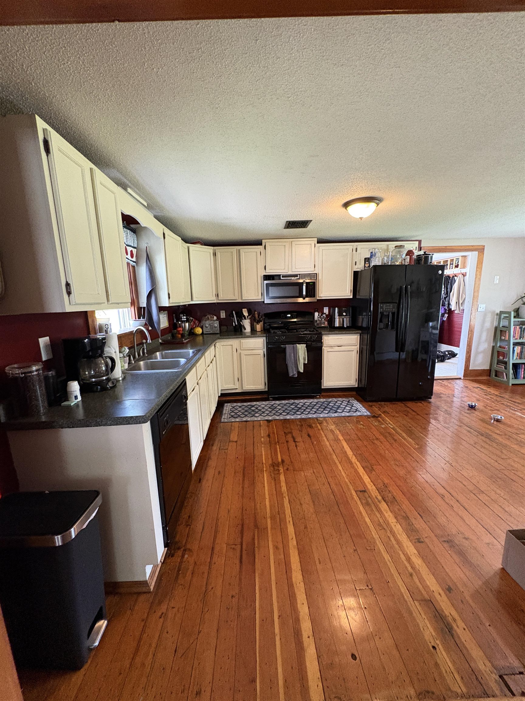 property viewer photo 13