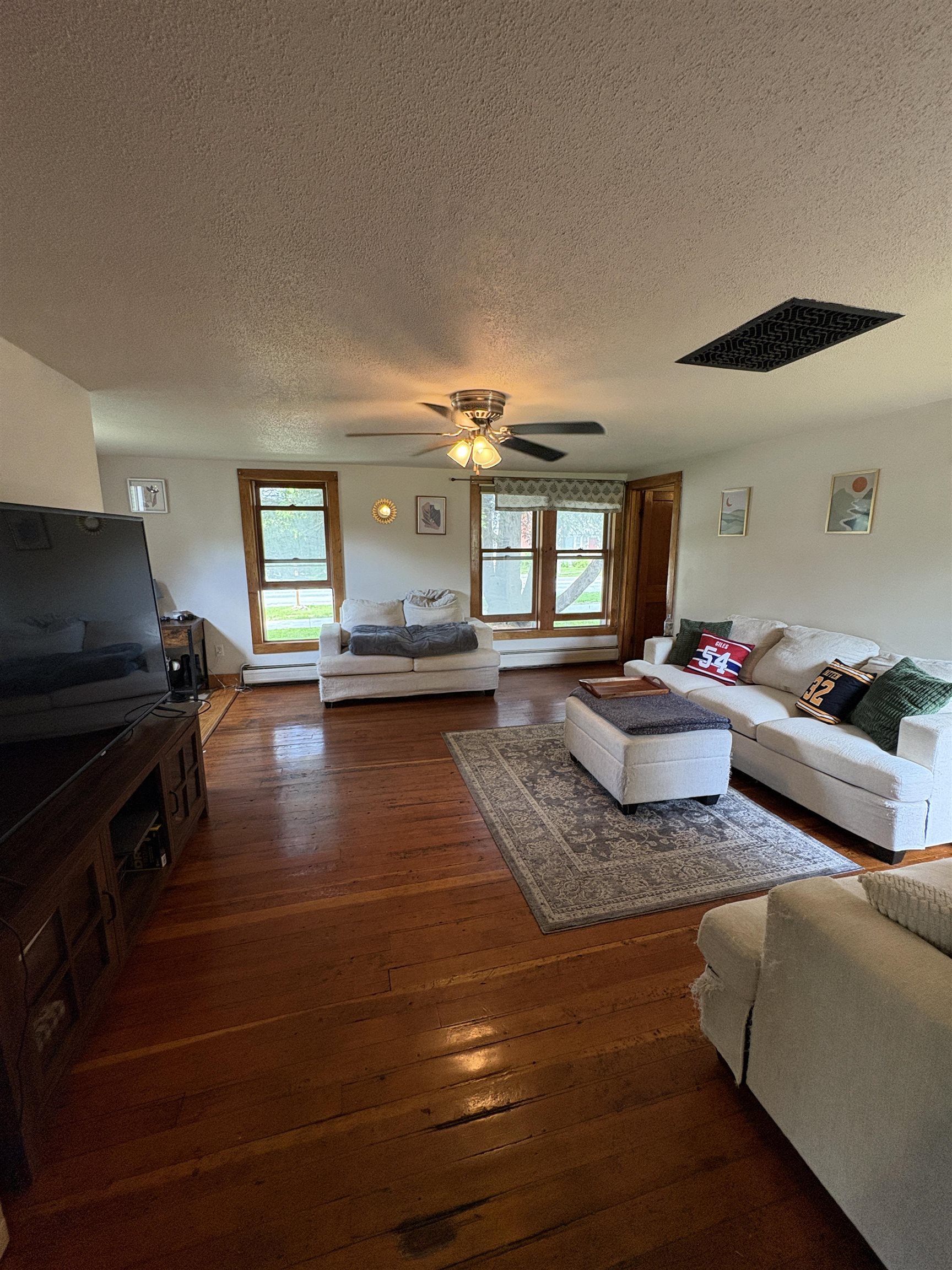 property viewer photo 2