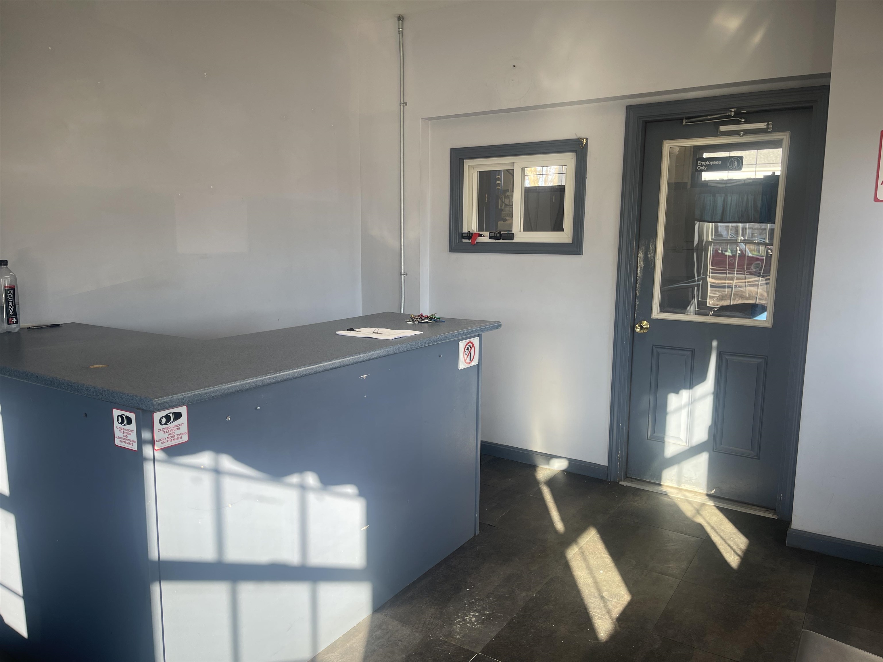 property viewer photo 2