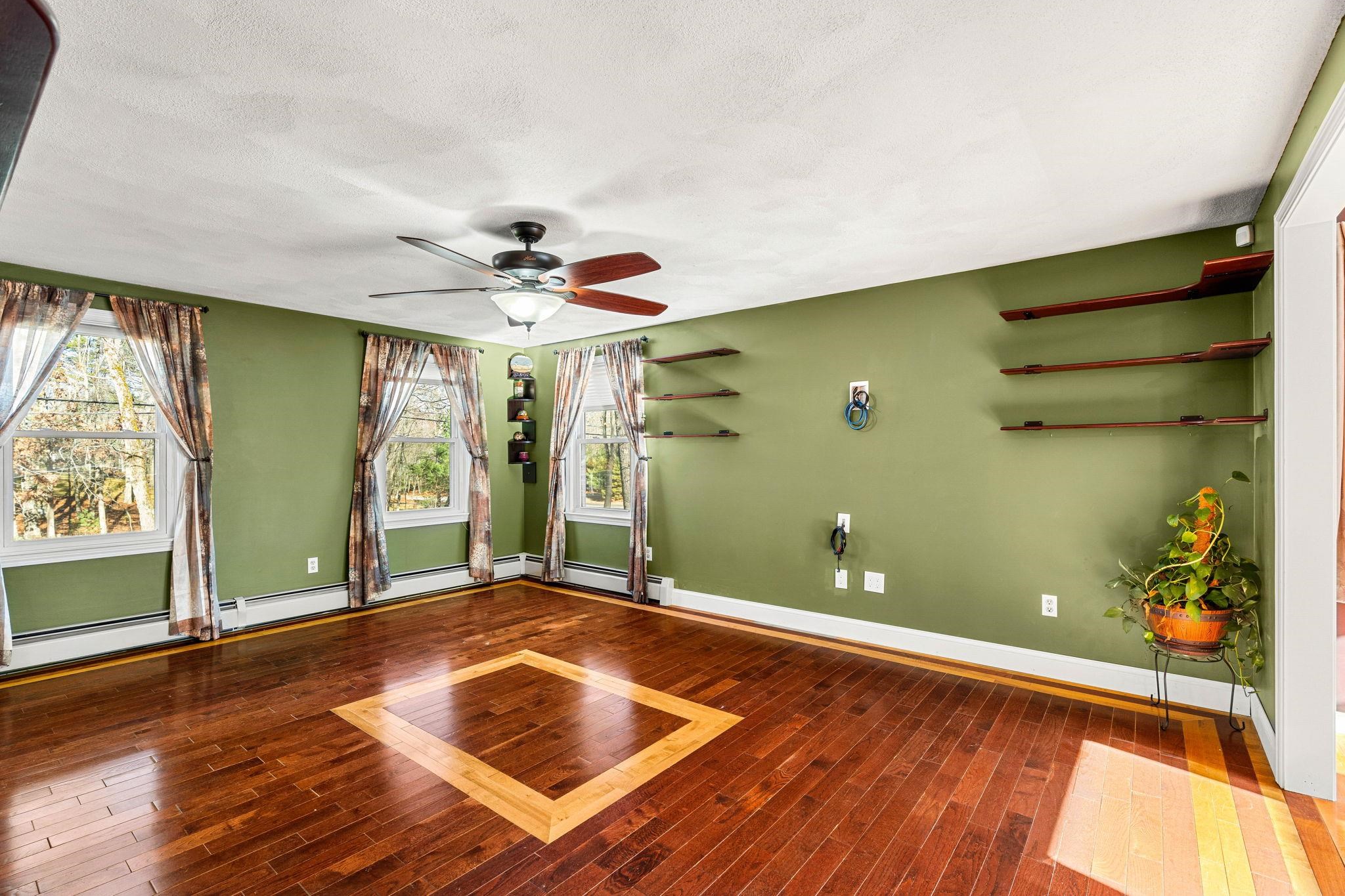 property viewer photo 16