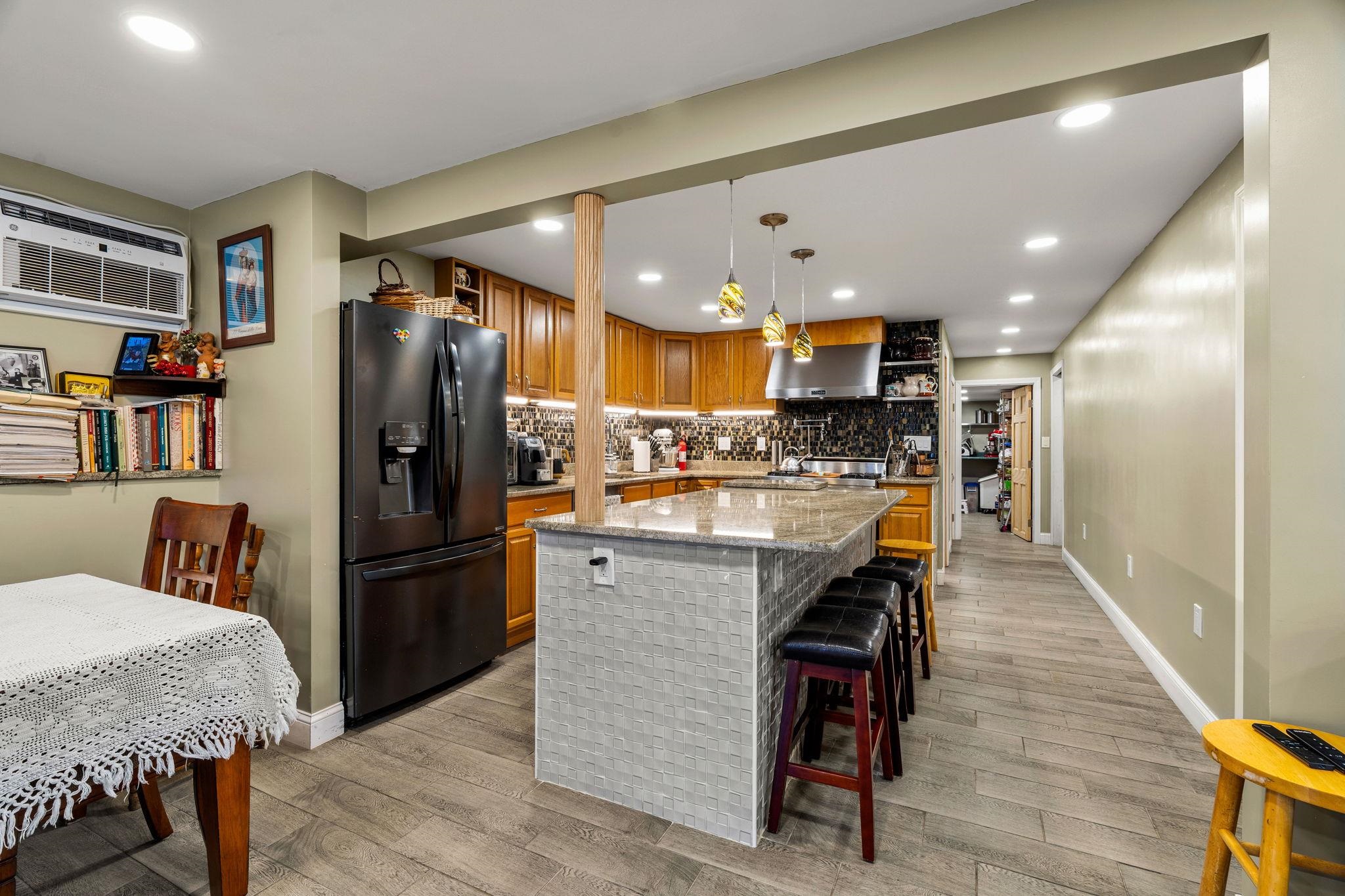 property viewer photo 30