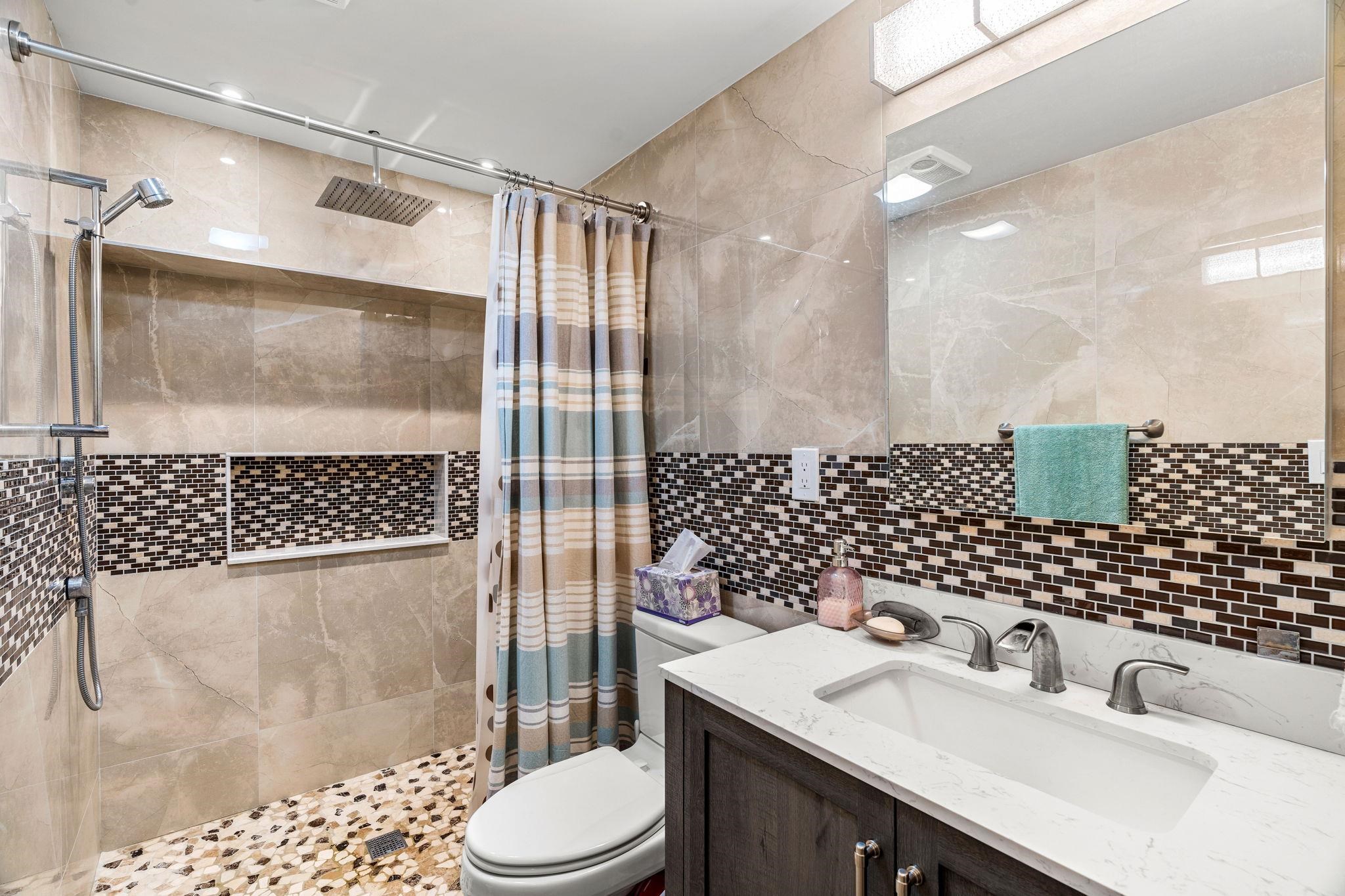property viewer photo 31