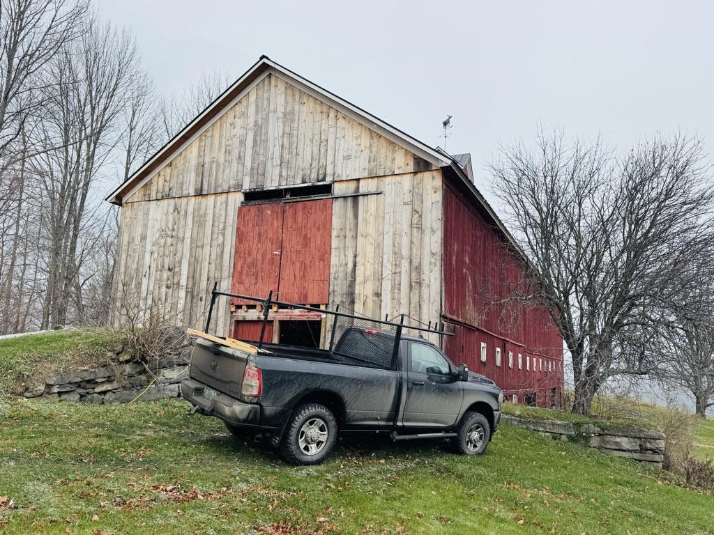 main property photo 5