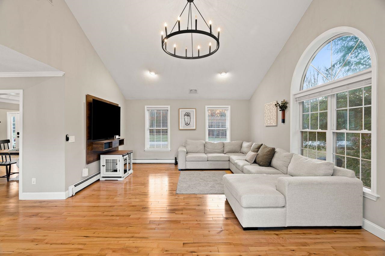 property viewer photo 2