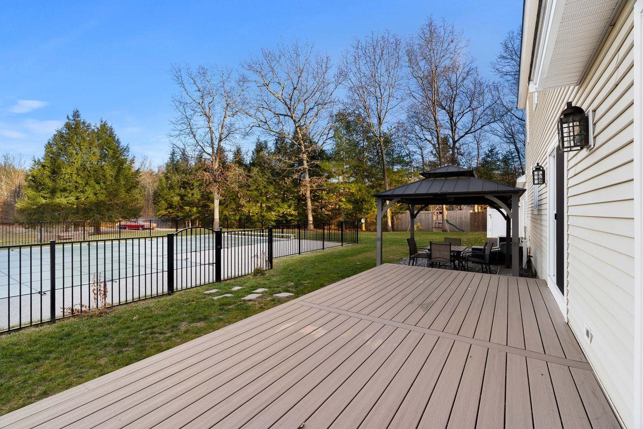 property viewer photo 27