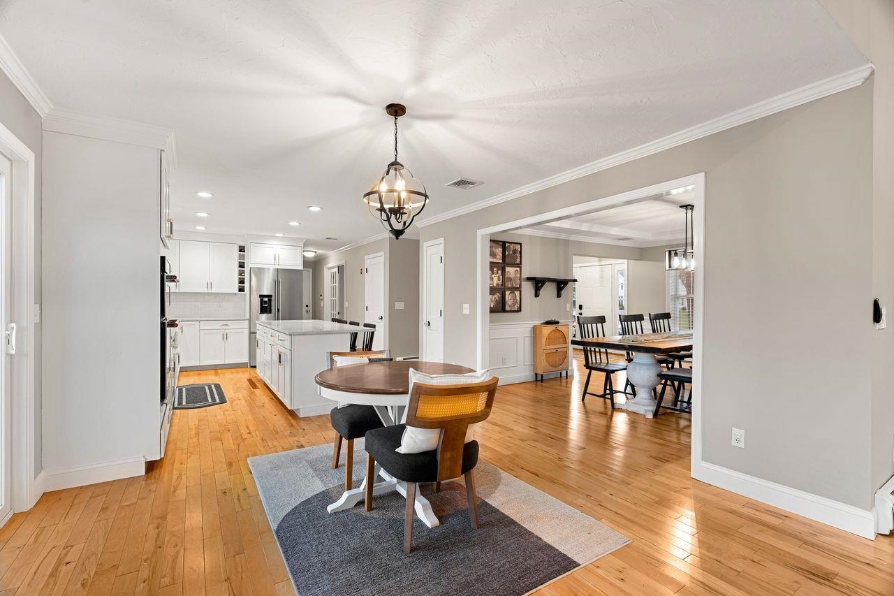 property viewer photo 7