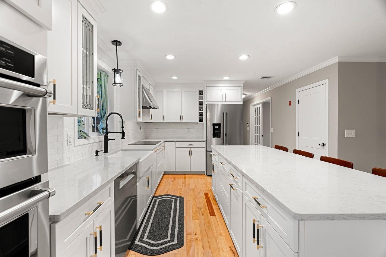 property viewer photo 9