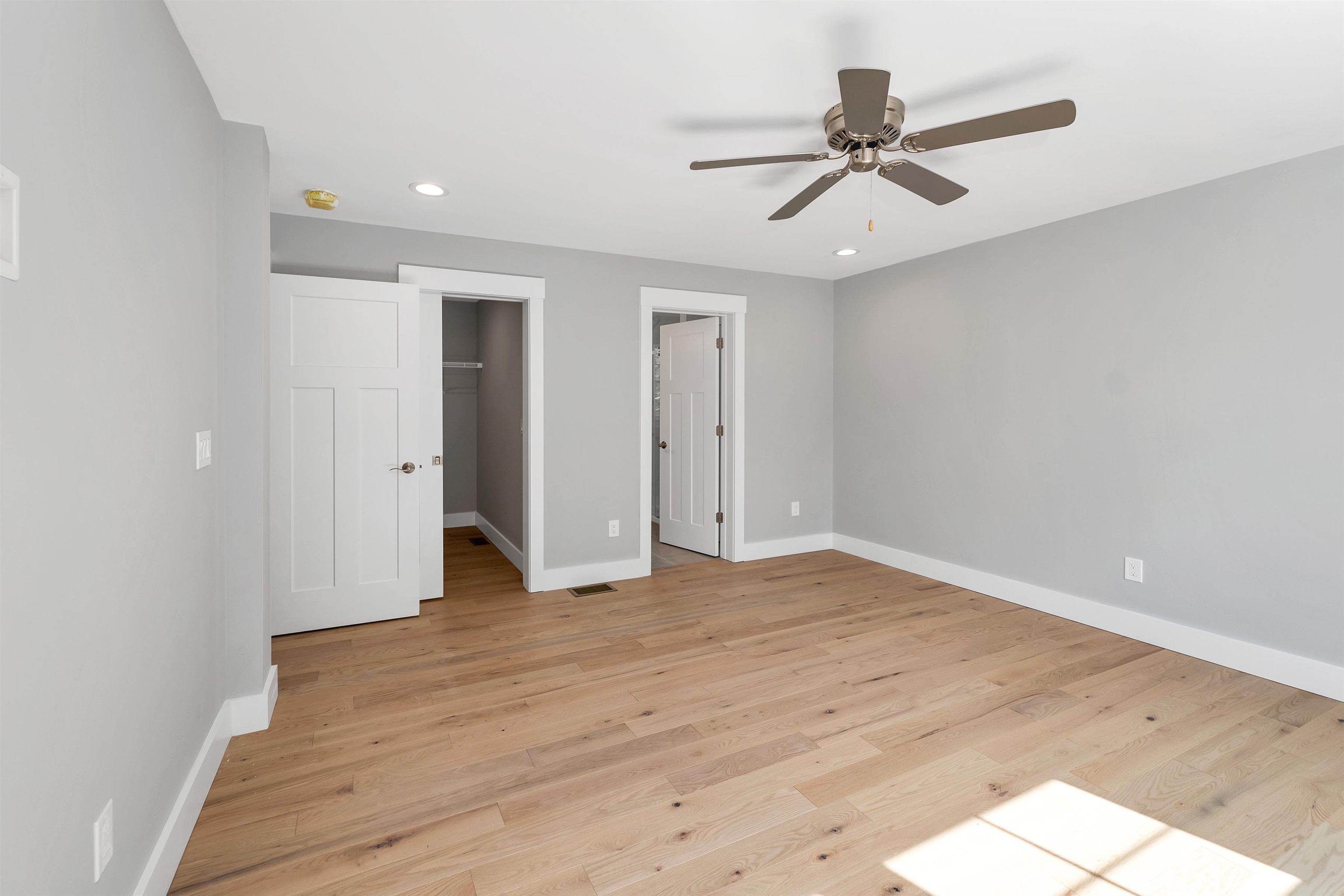 property viewer photo 18