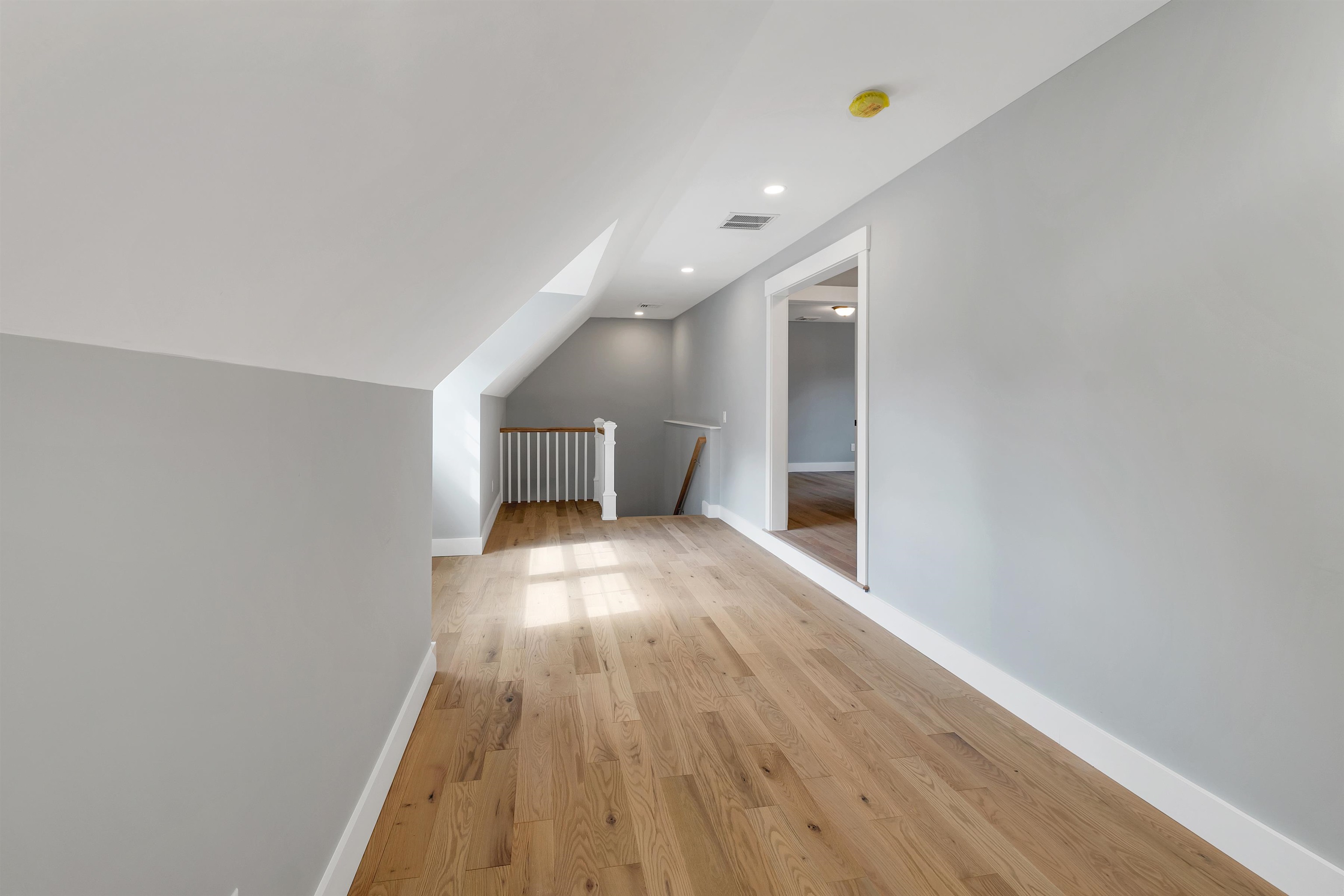 property viewer photo 24