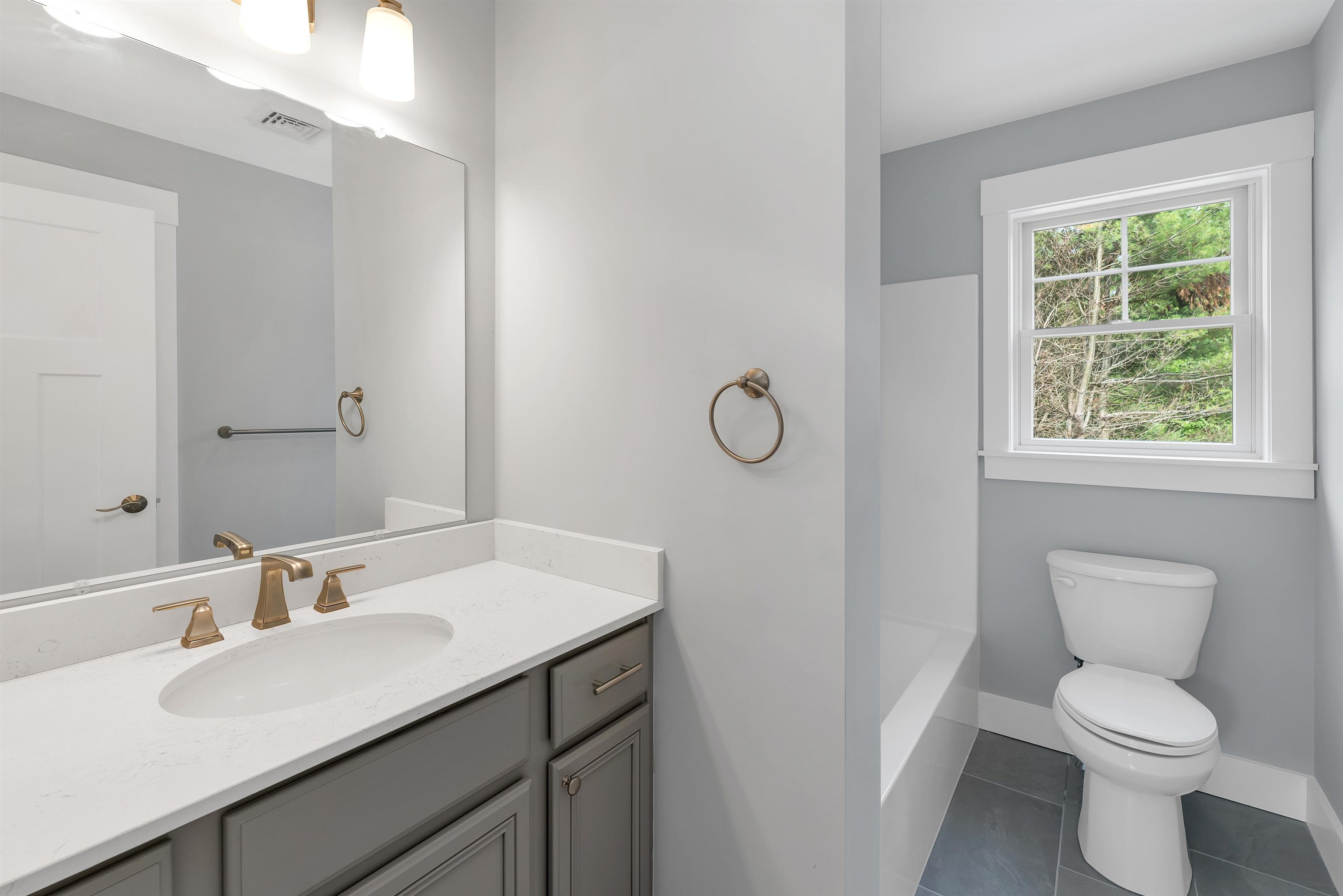property viewer photo 25
