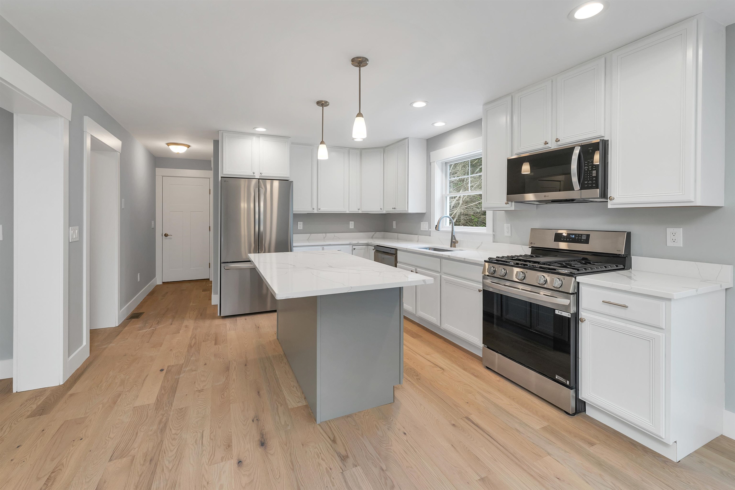 property viewer photo 4