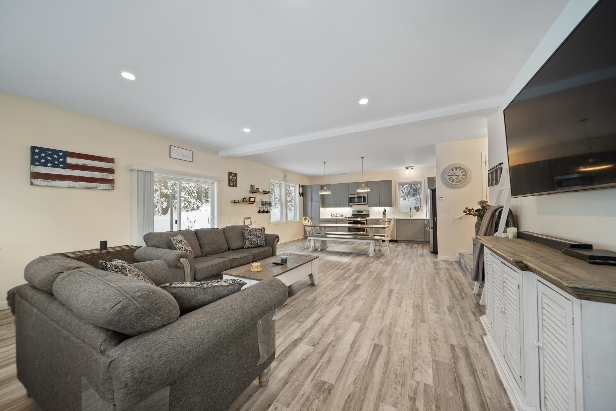 property viewer photo 12