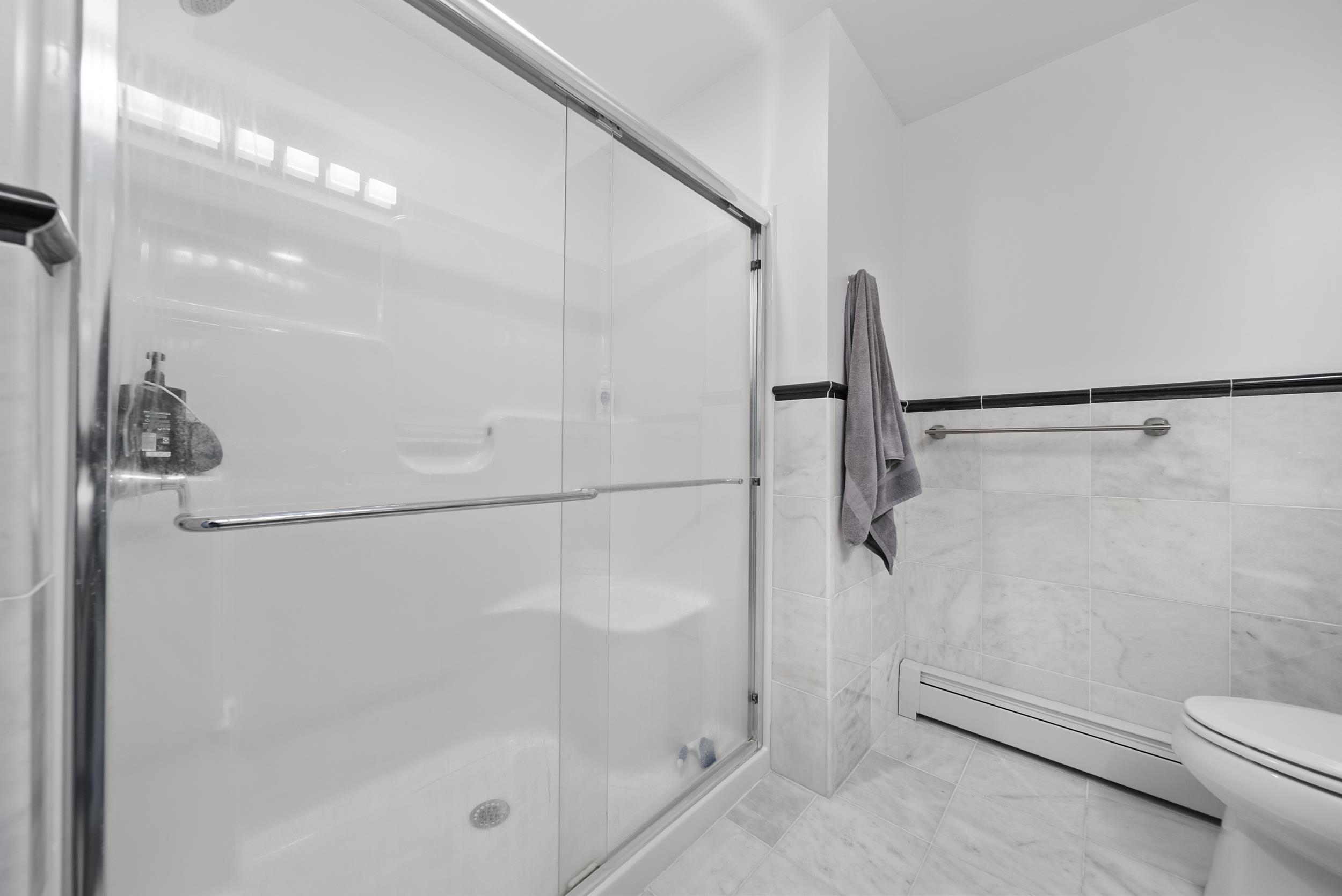 property viewer photo 22