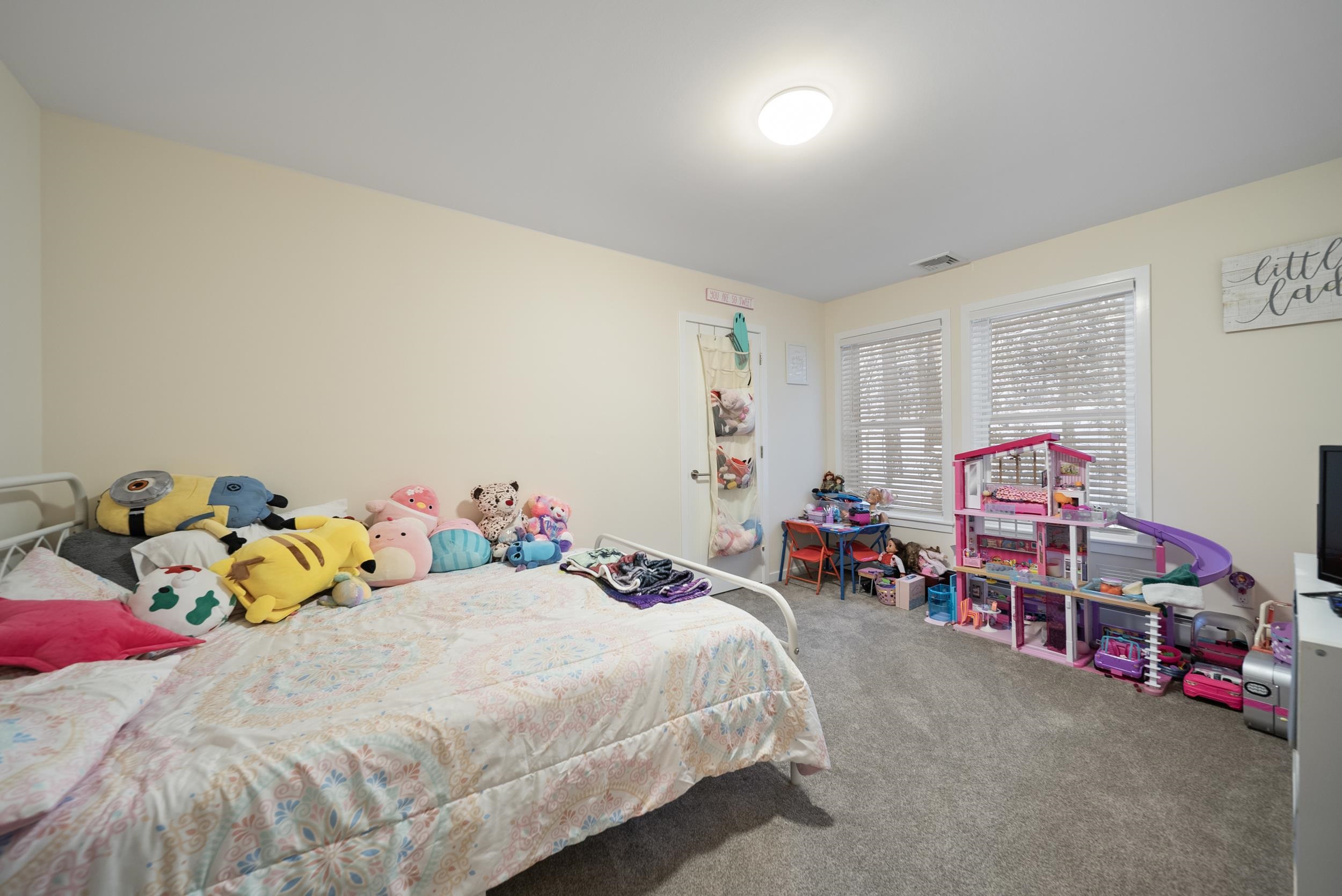 property viewer photo 23