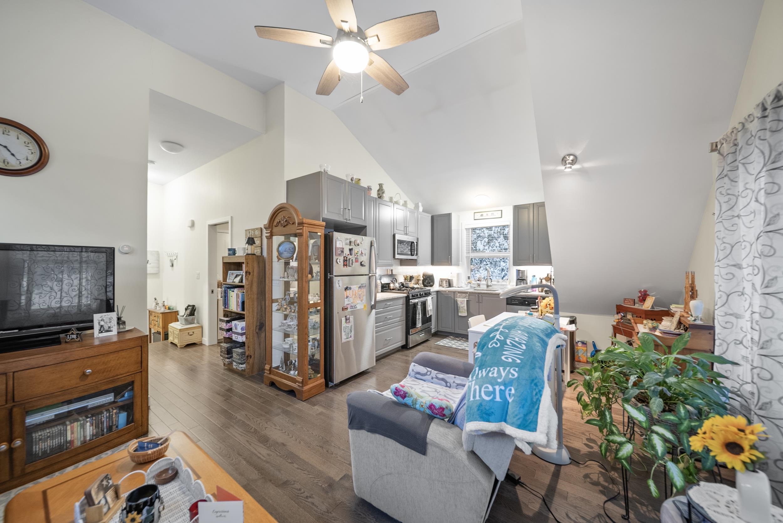 property viewer photo 37