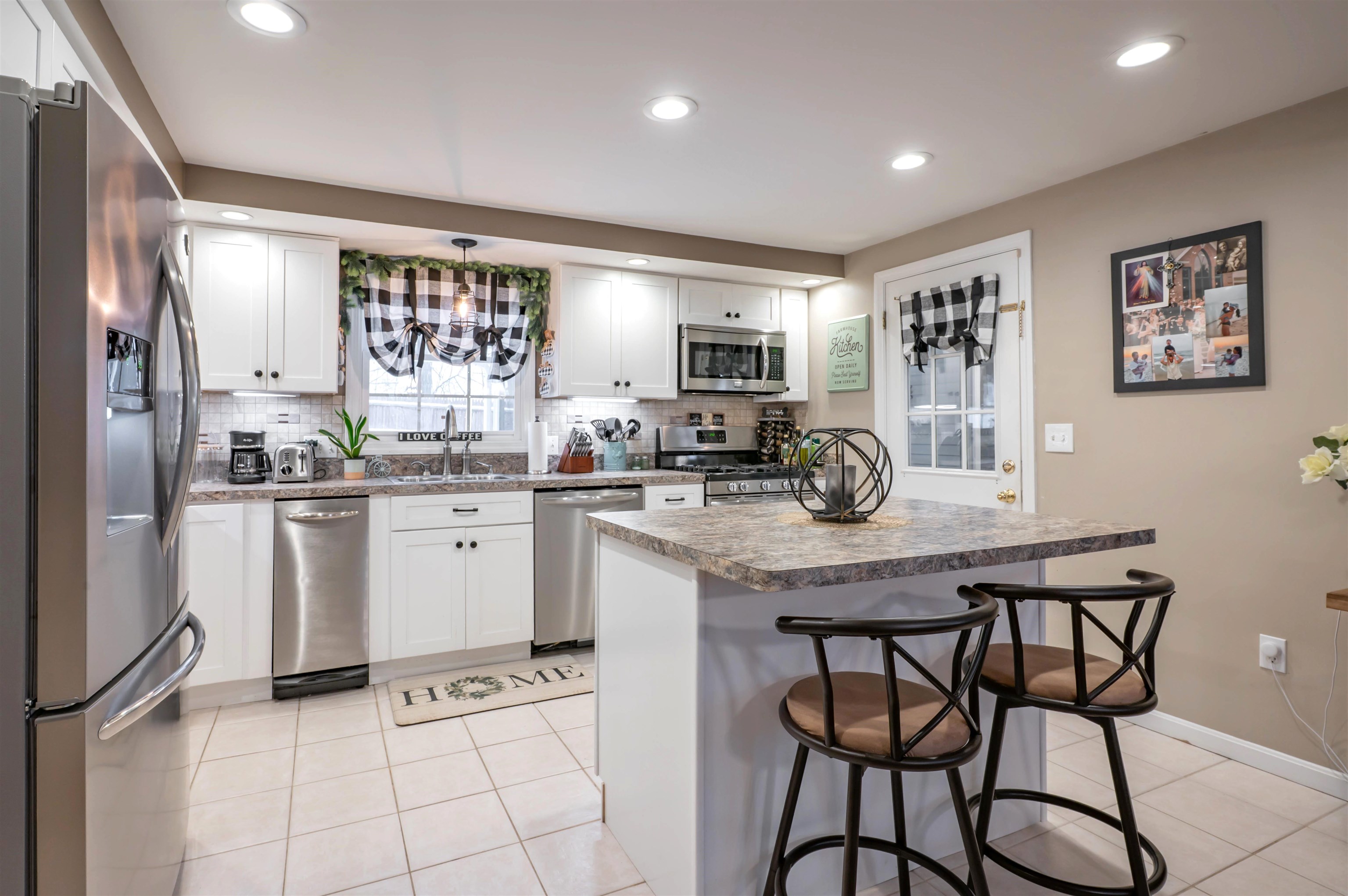property viewer photo 10