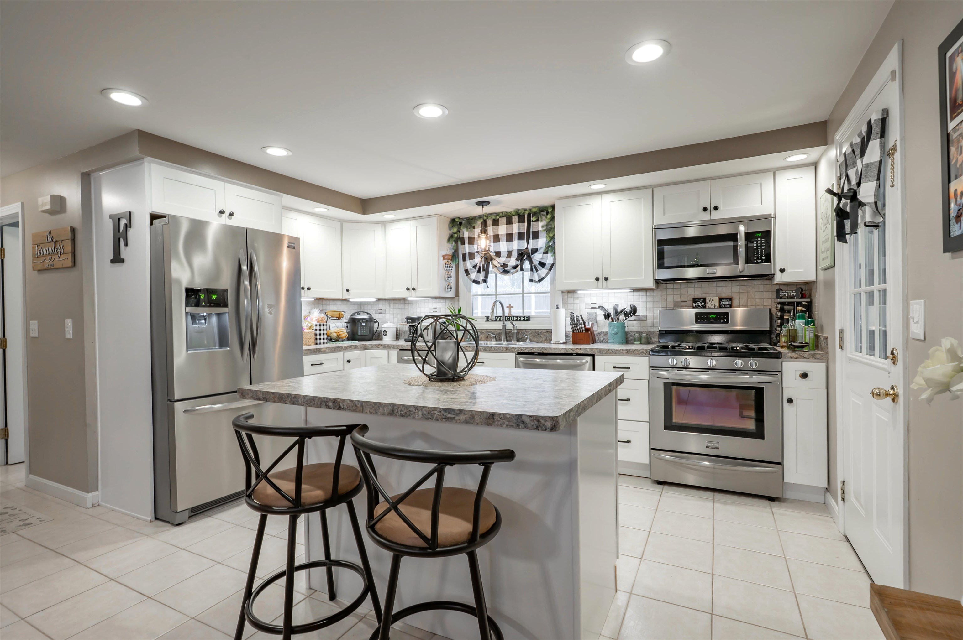 property viewer photo 12