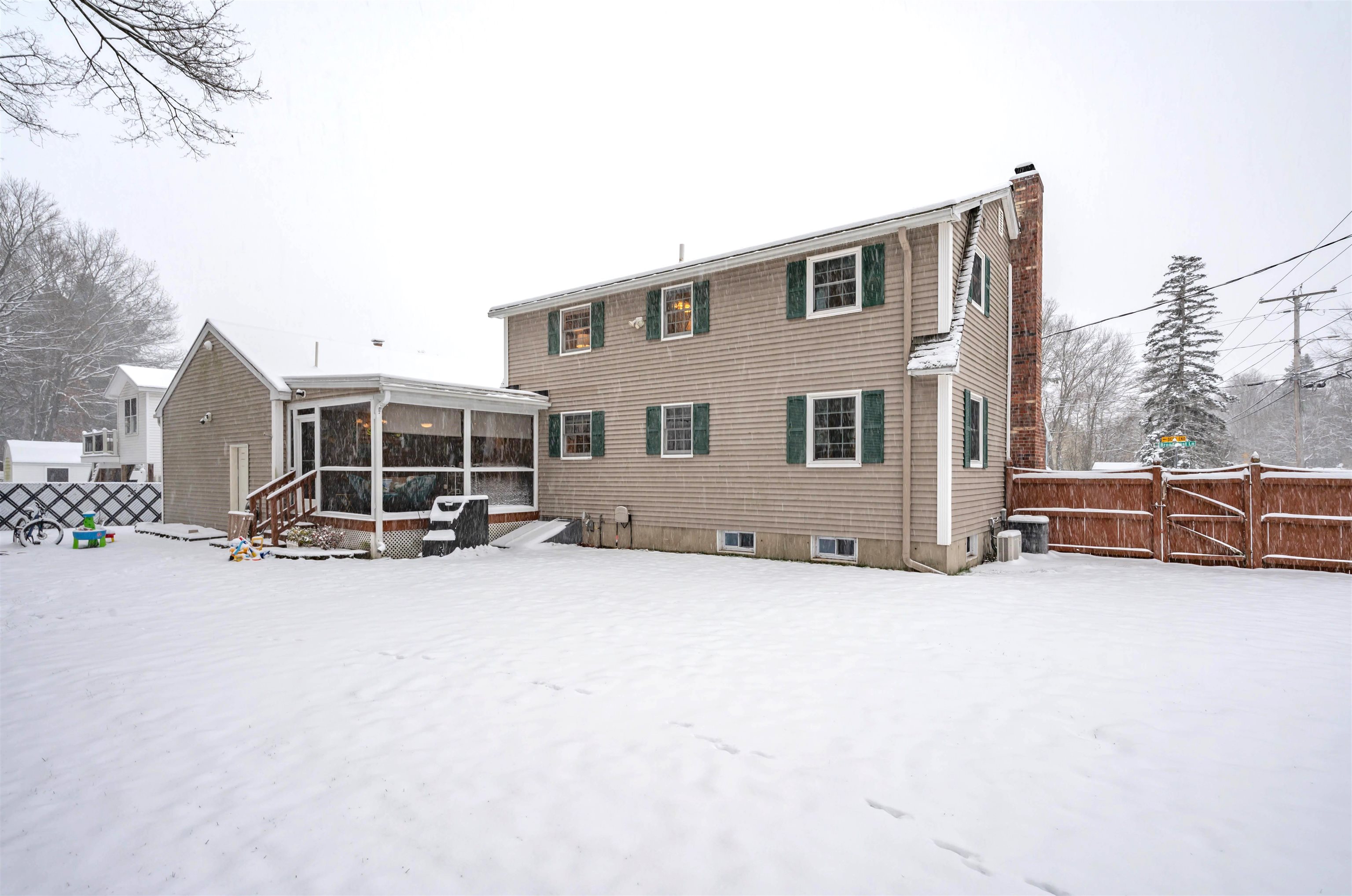 property viewer photo 35