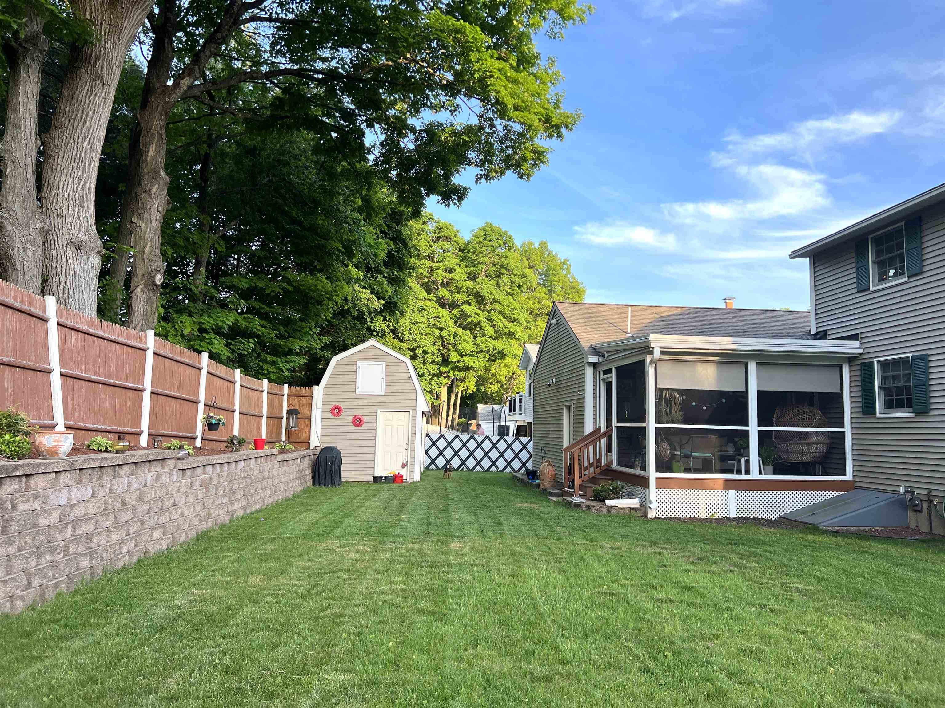 property viewer photo 36