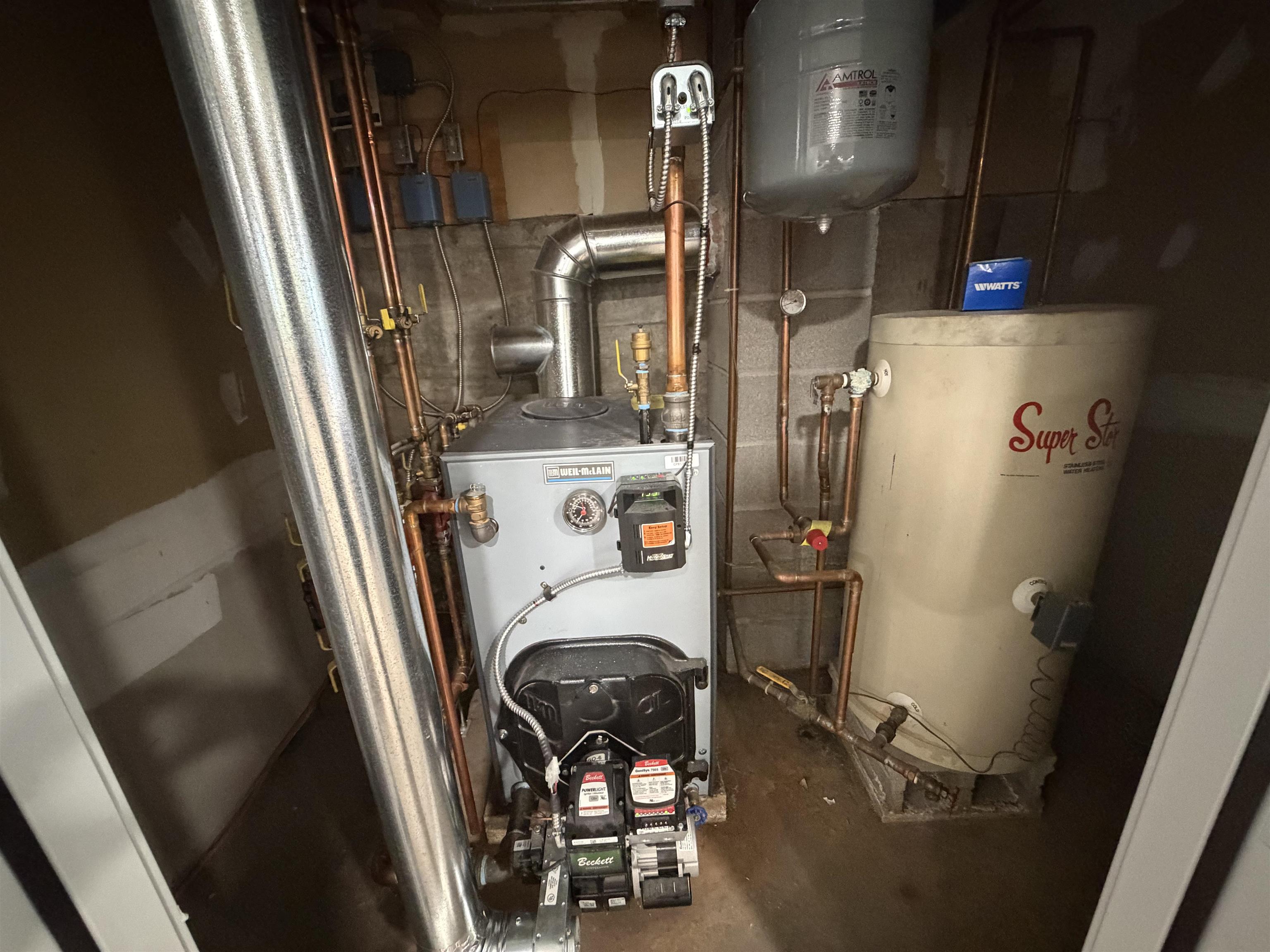 main property photo 29