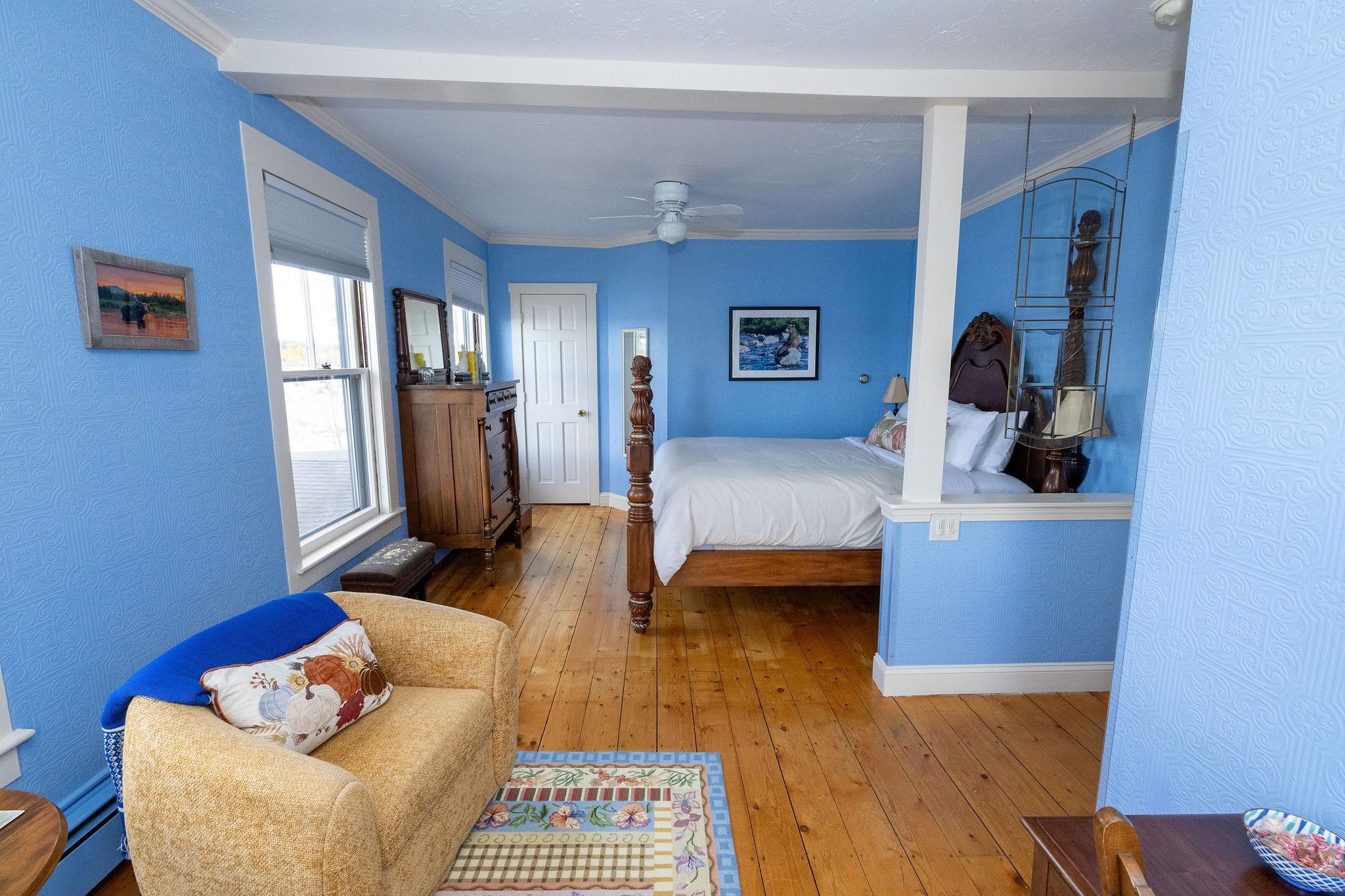 main property photo 25