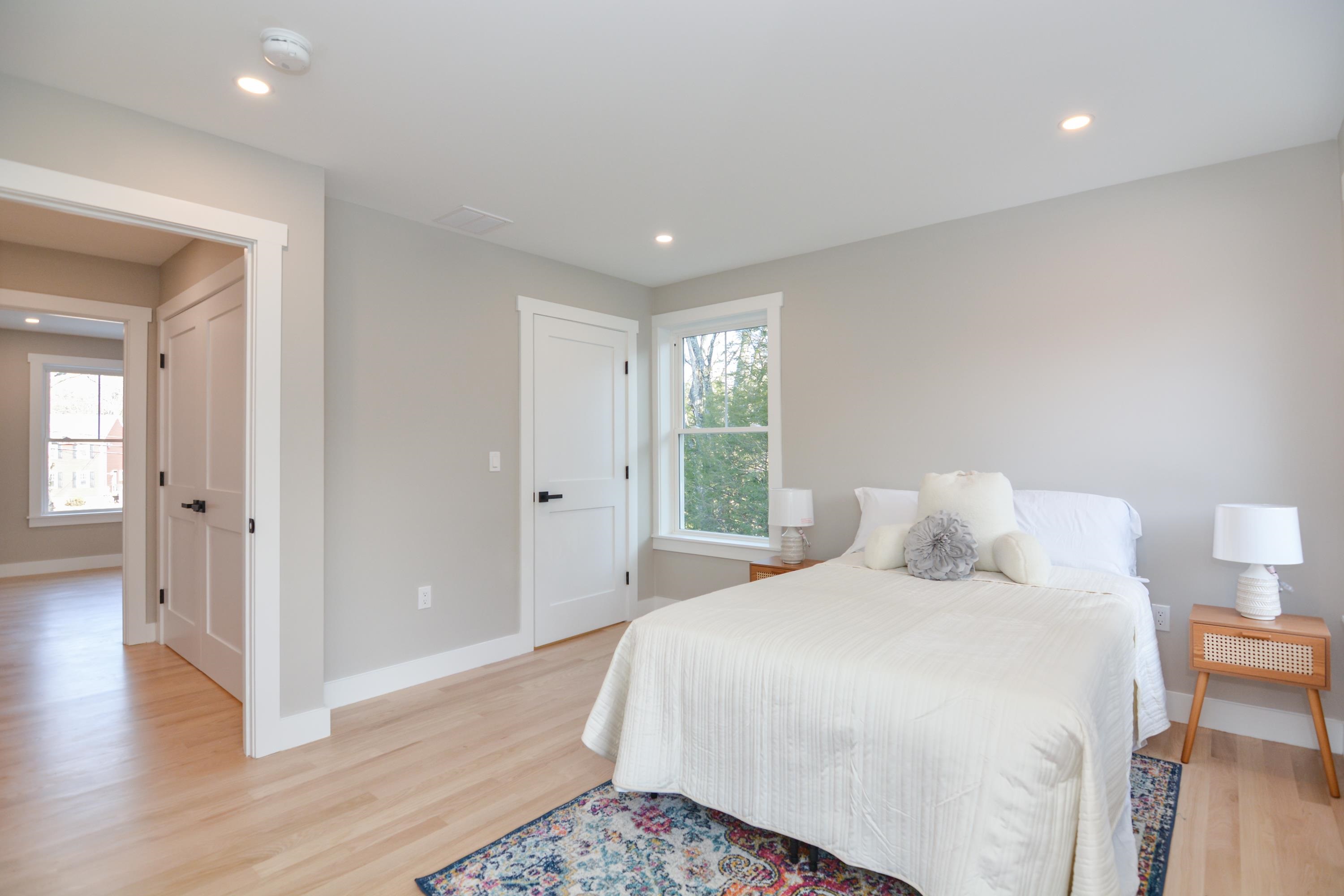property viewer photo 24