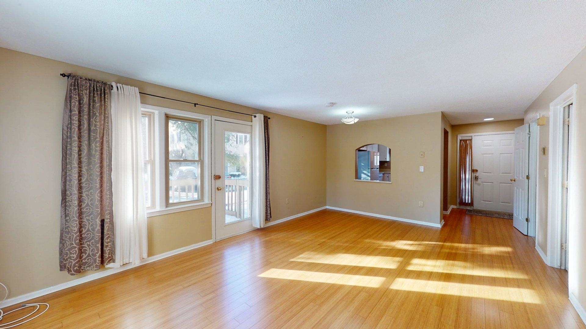 property viewer photo 11
