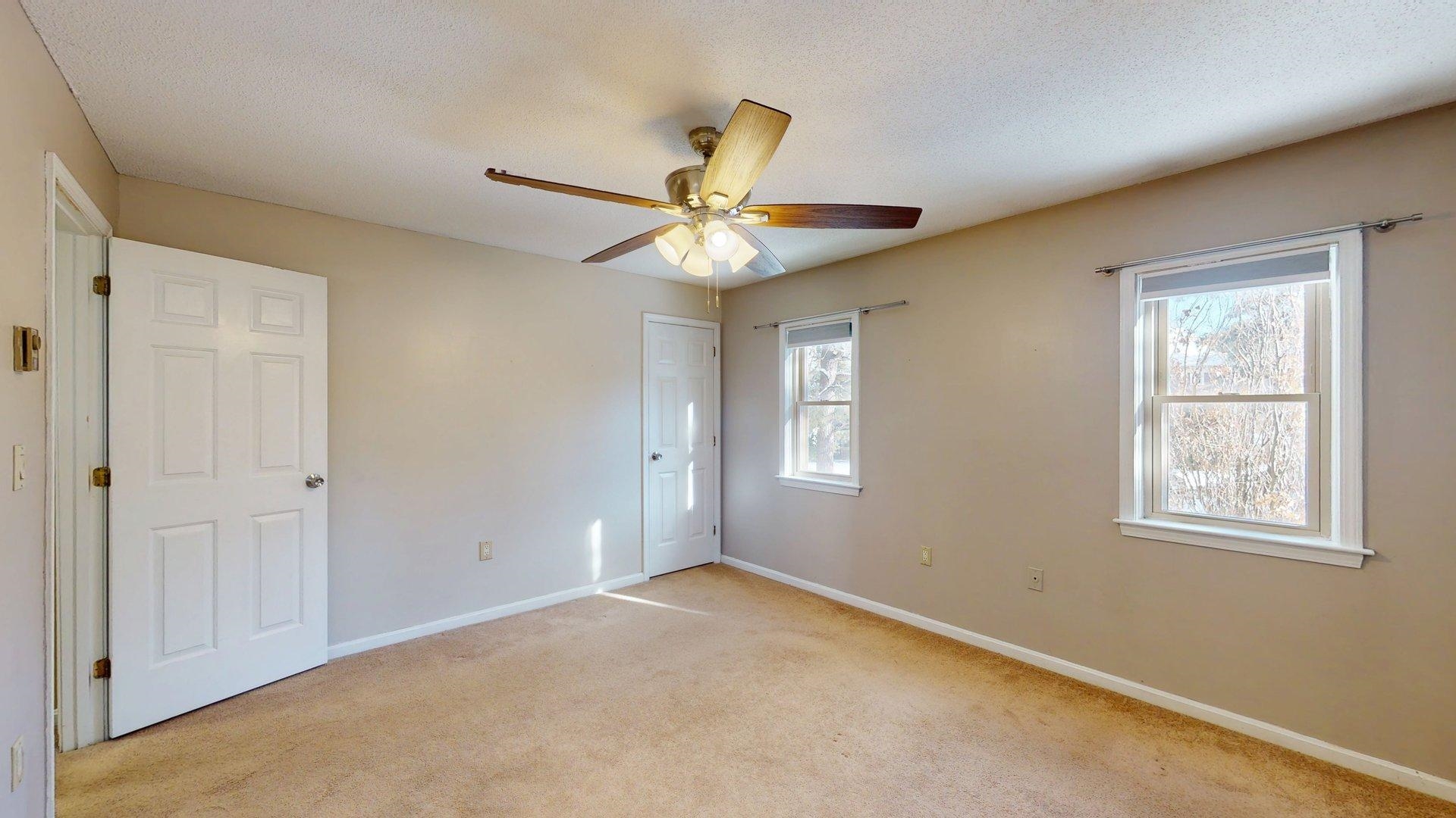 property viewer photo 23