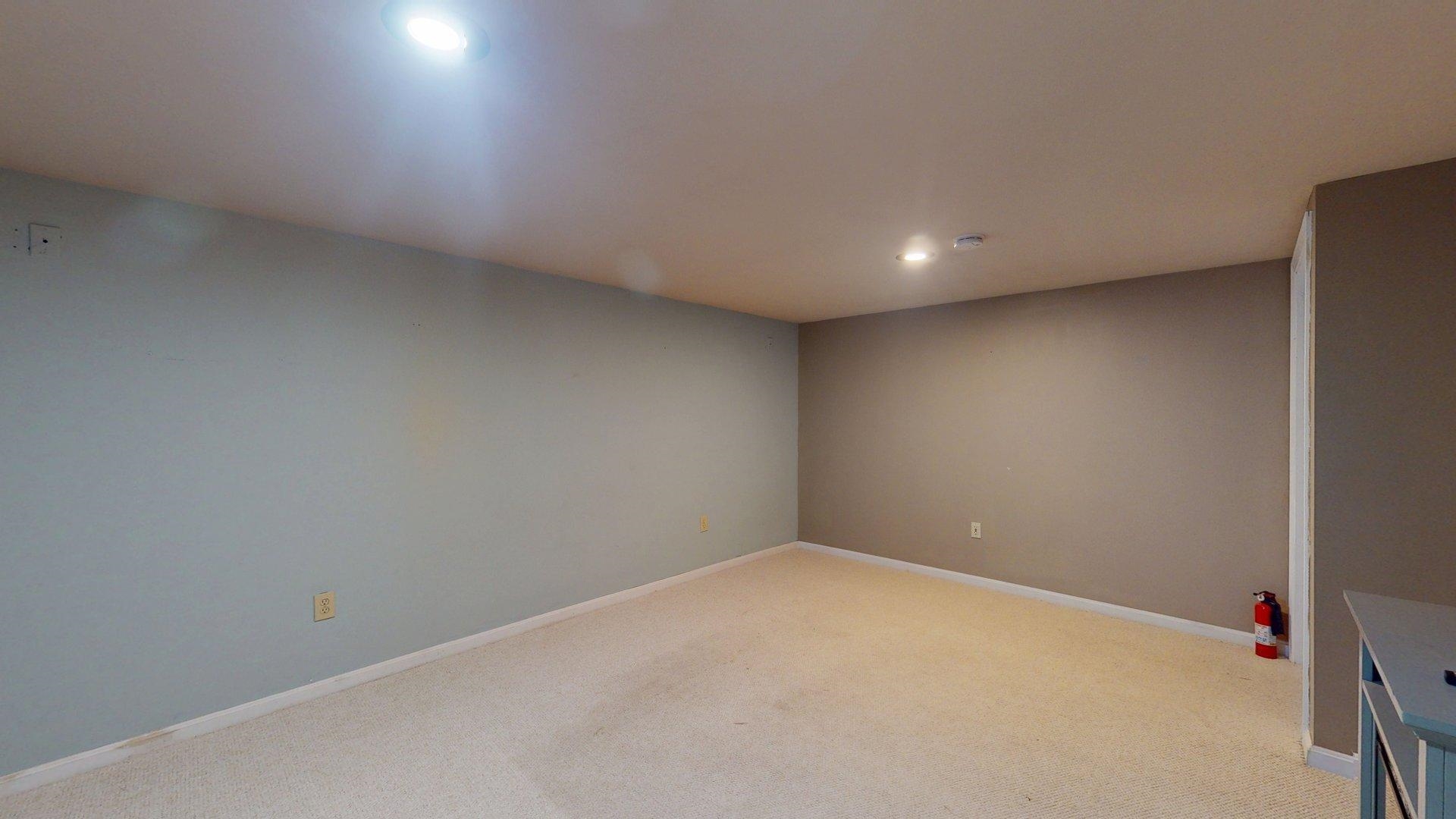 property viewer photo 25
