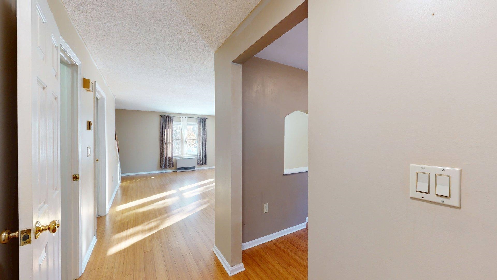 property viewer photo 3