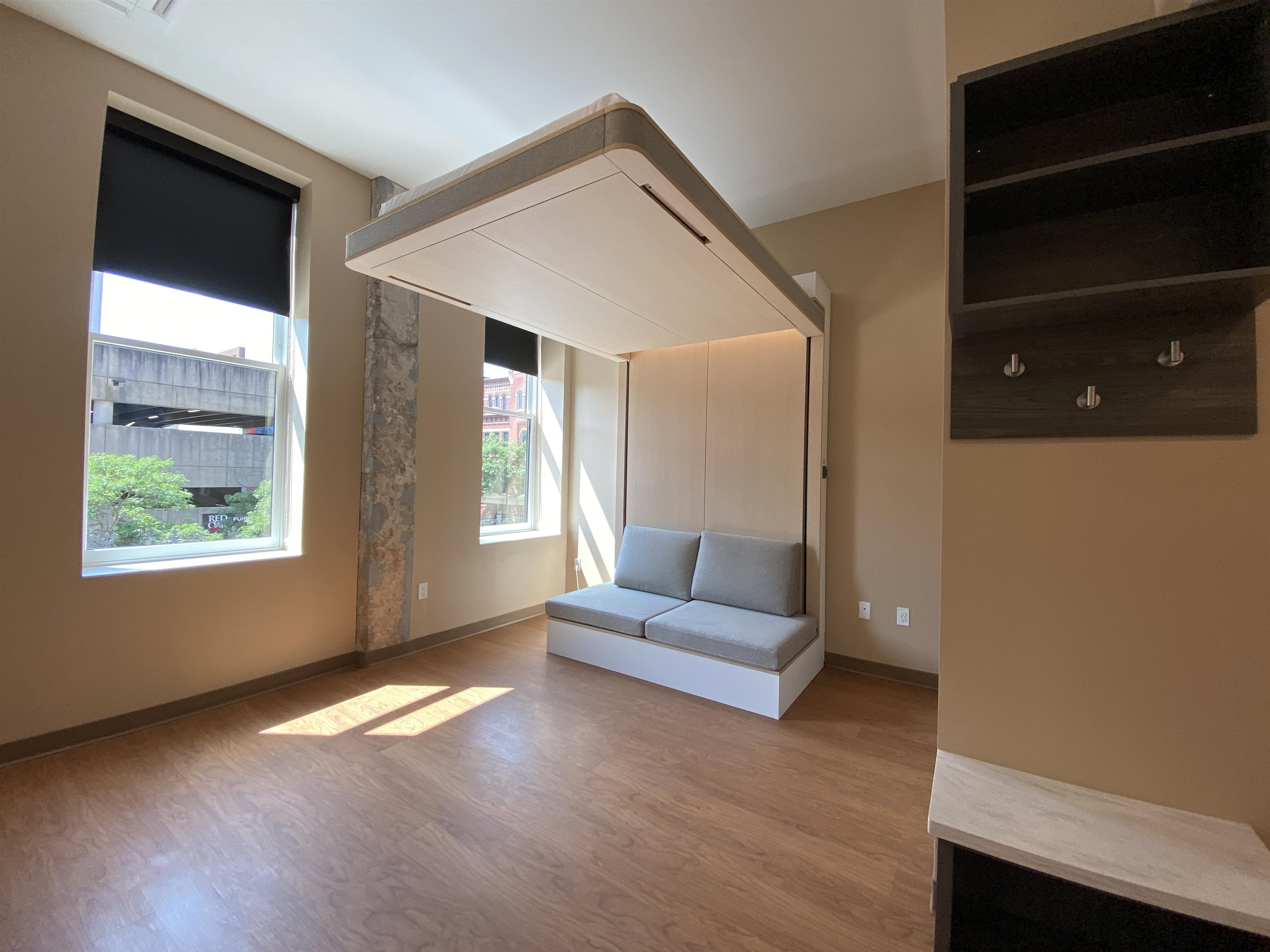 property viewer photo 12