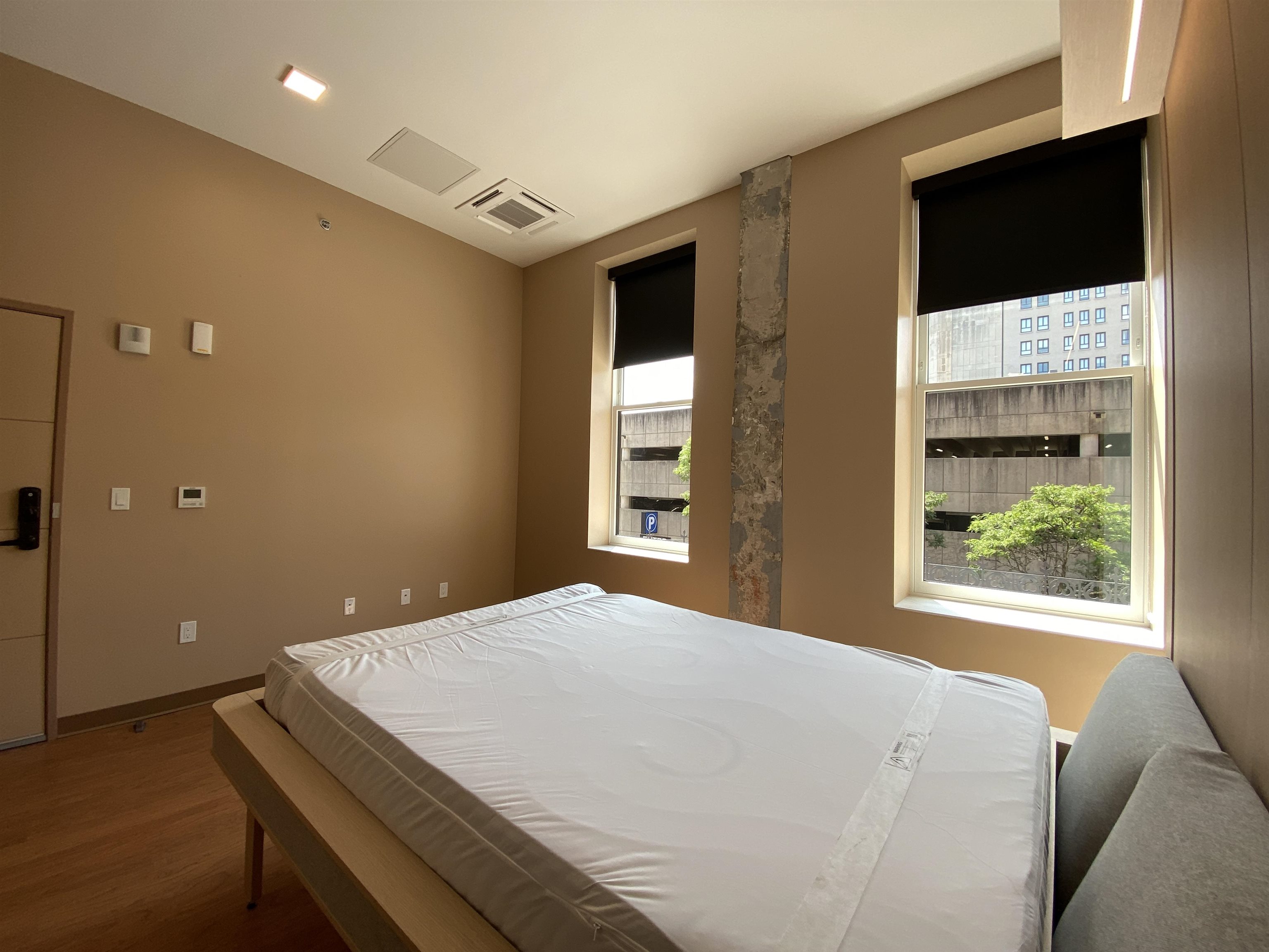 property viewer photo 23