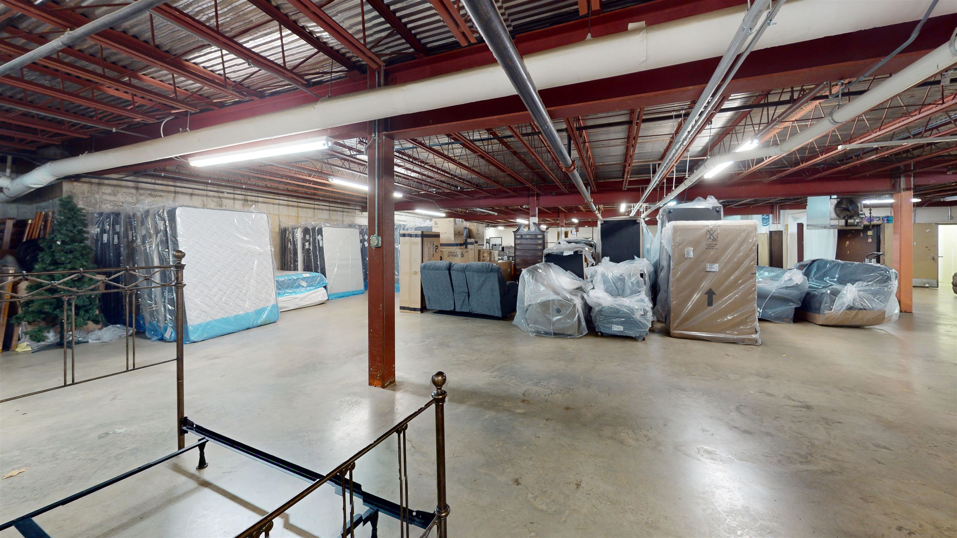 main property photo 13