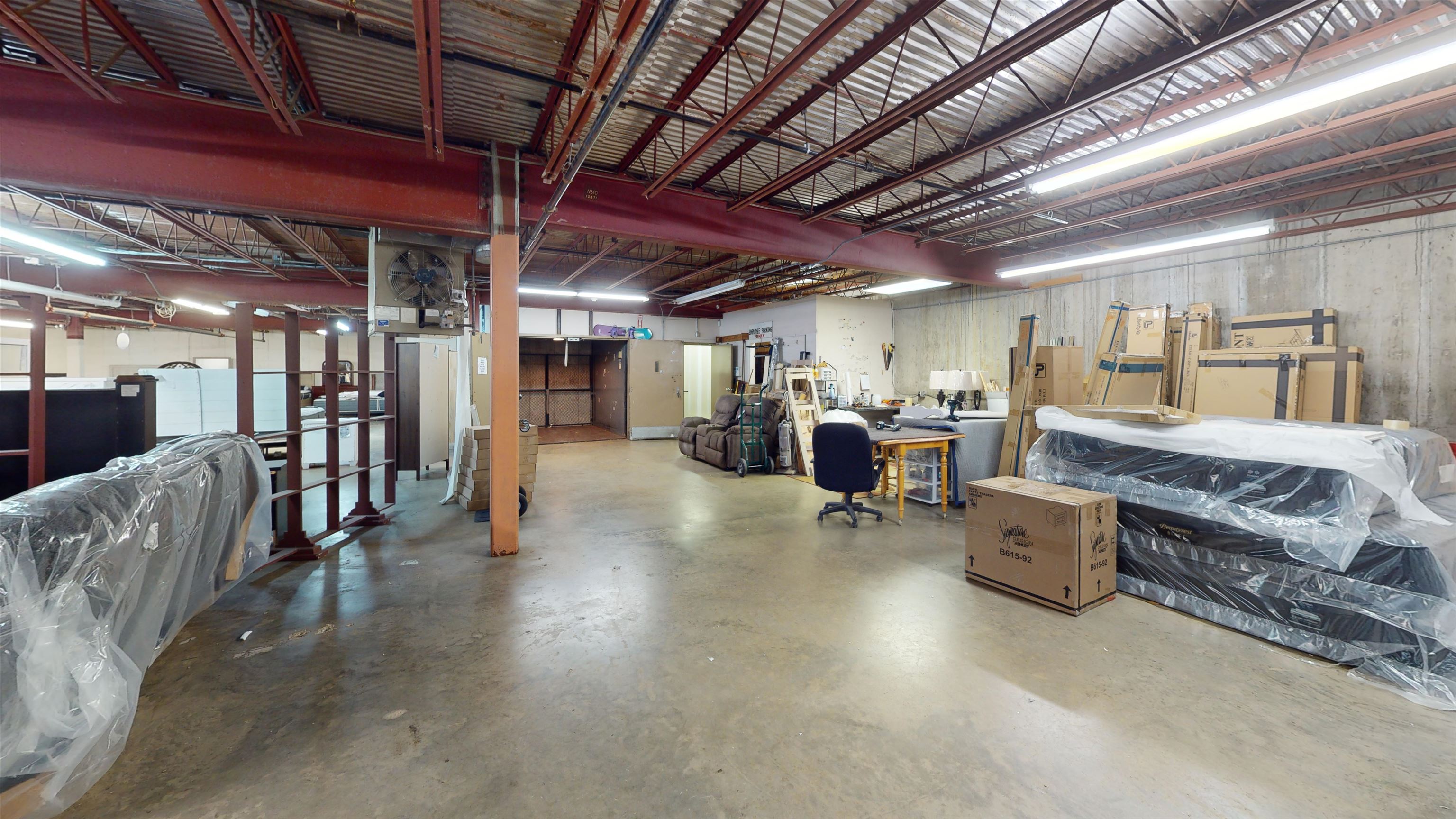 main property photo 8