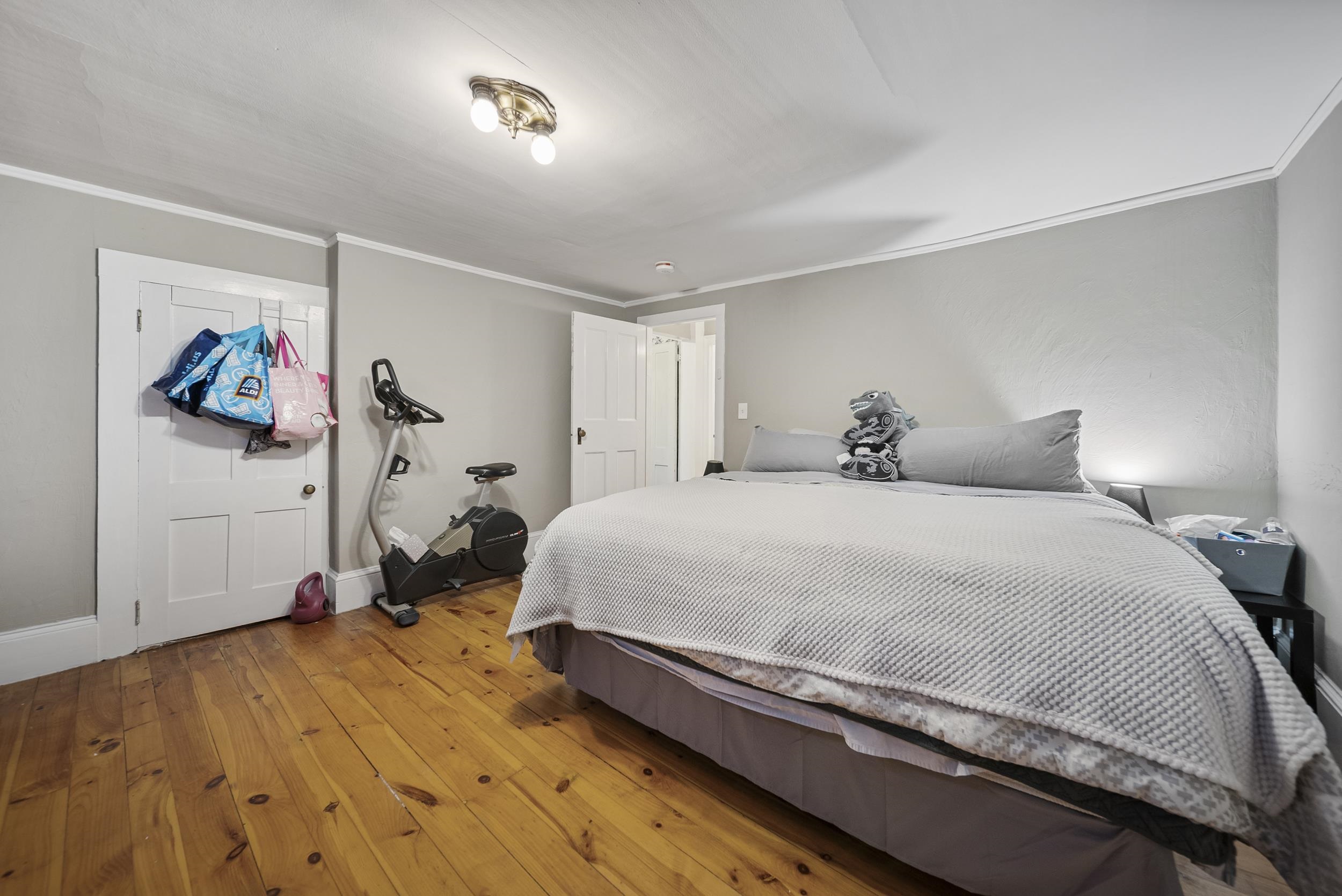 property viewer photo 44