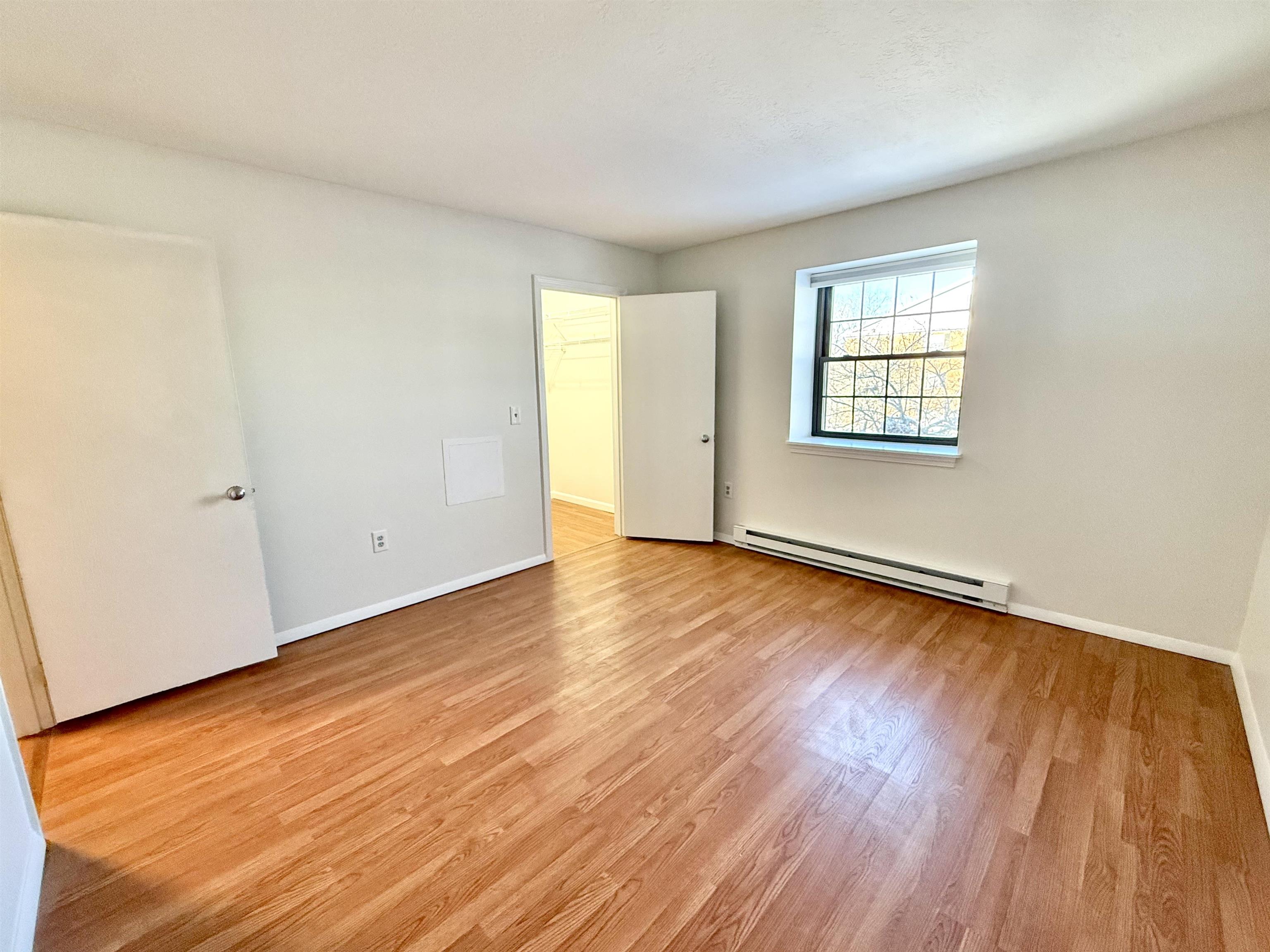 property viewer photo 12
