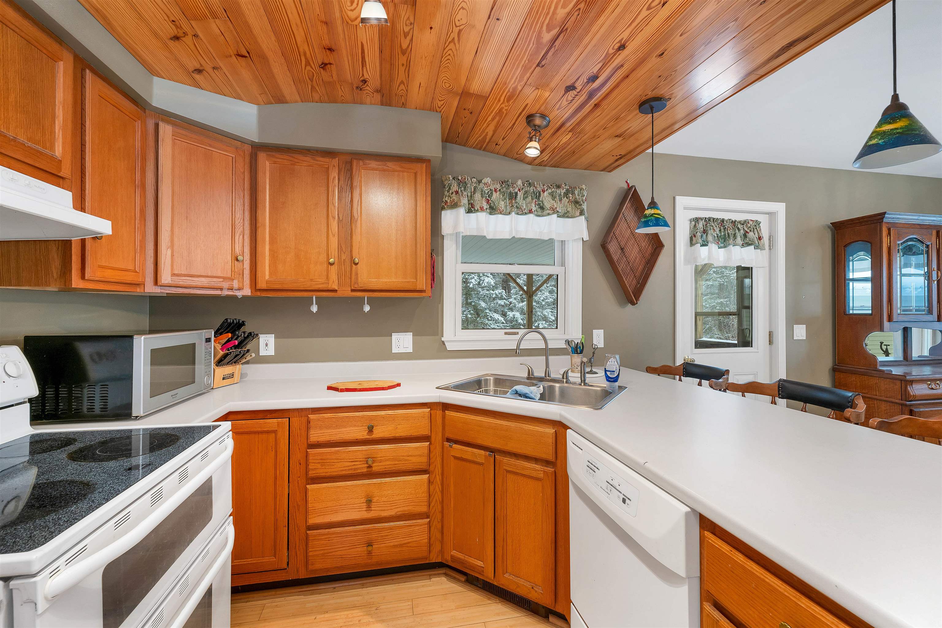 property viewer photo 8