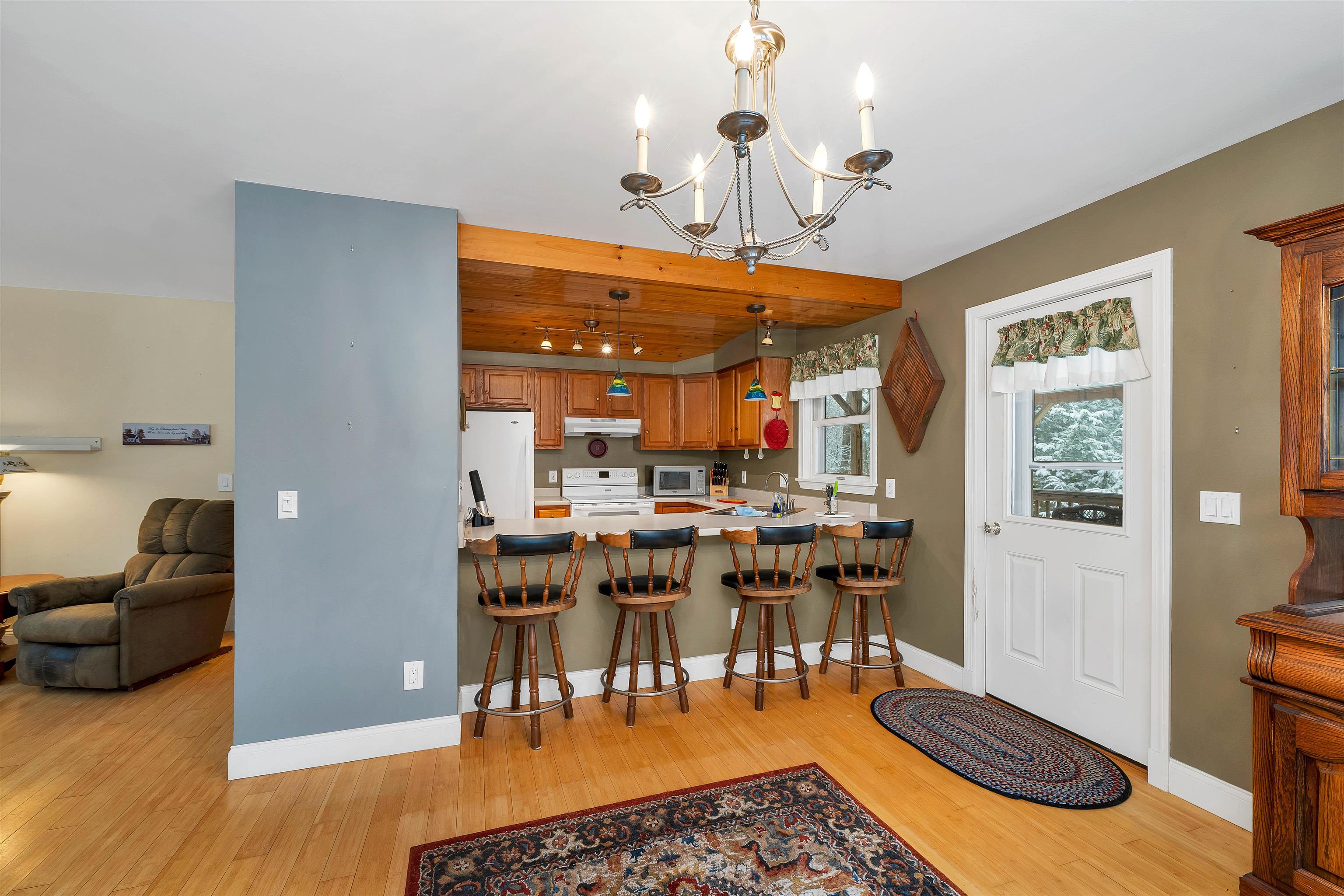 property viewer photo 9