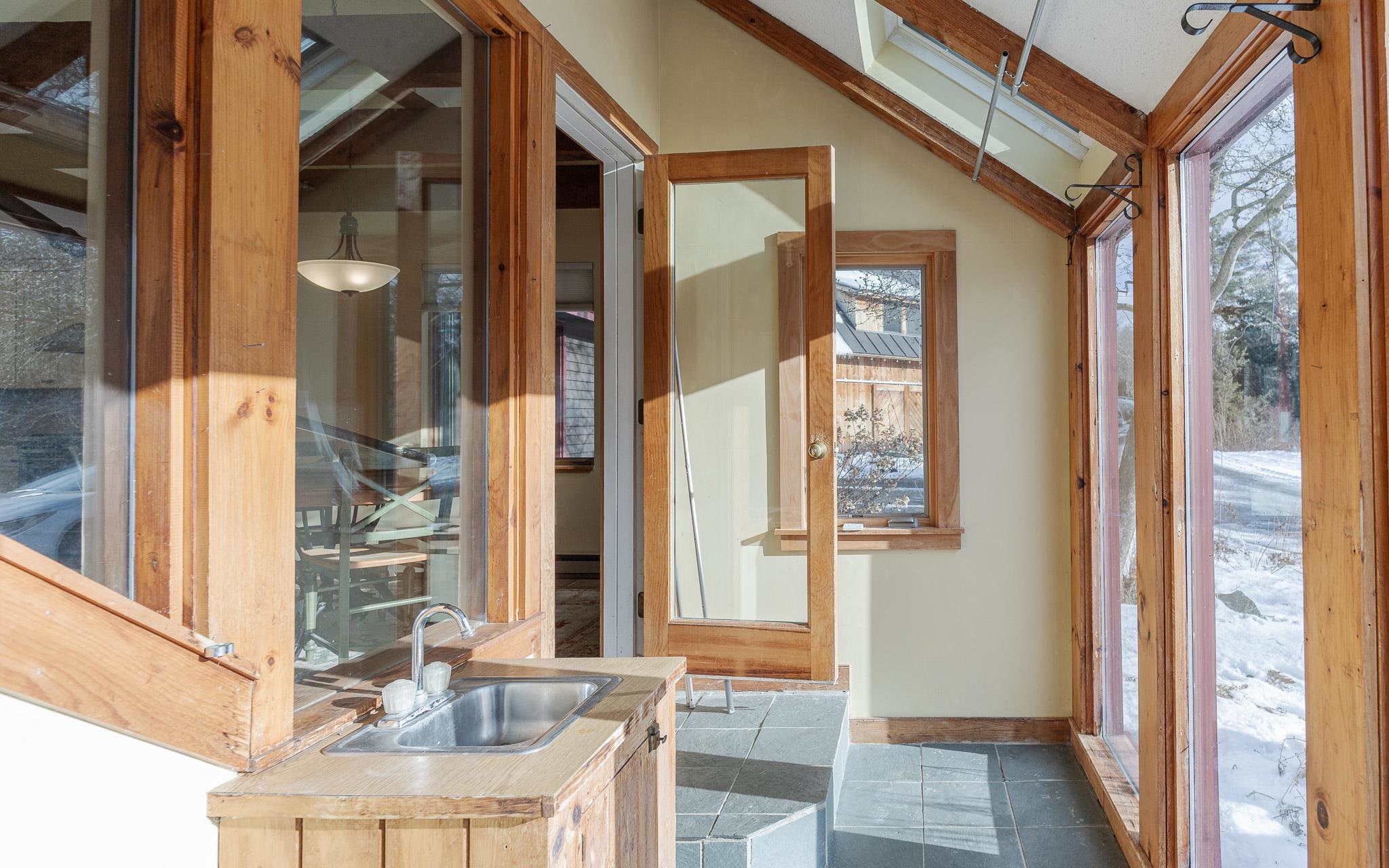 property viewer photo 16