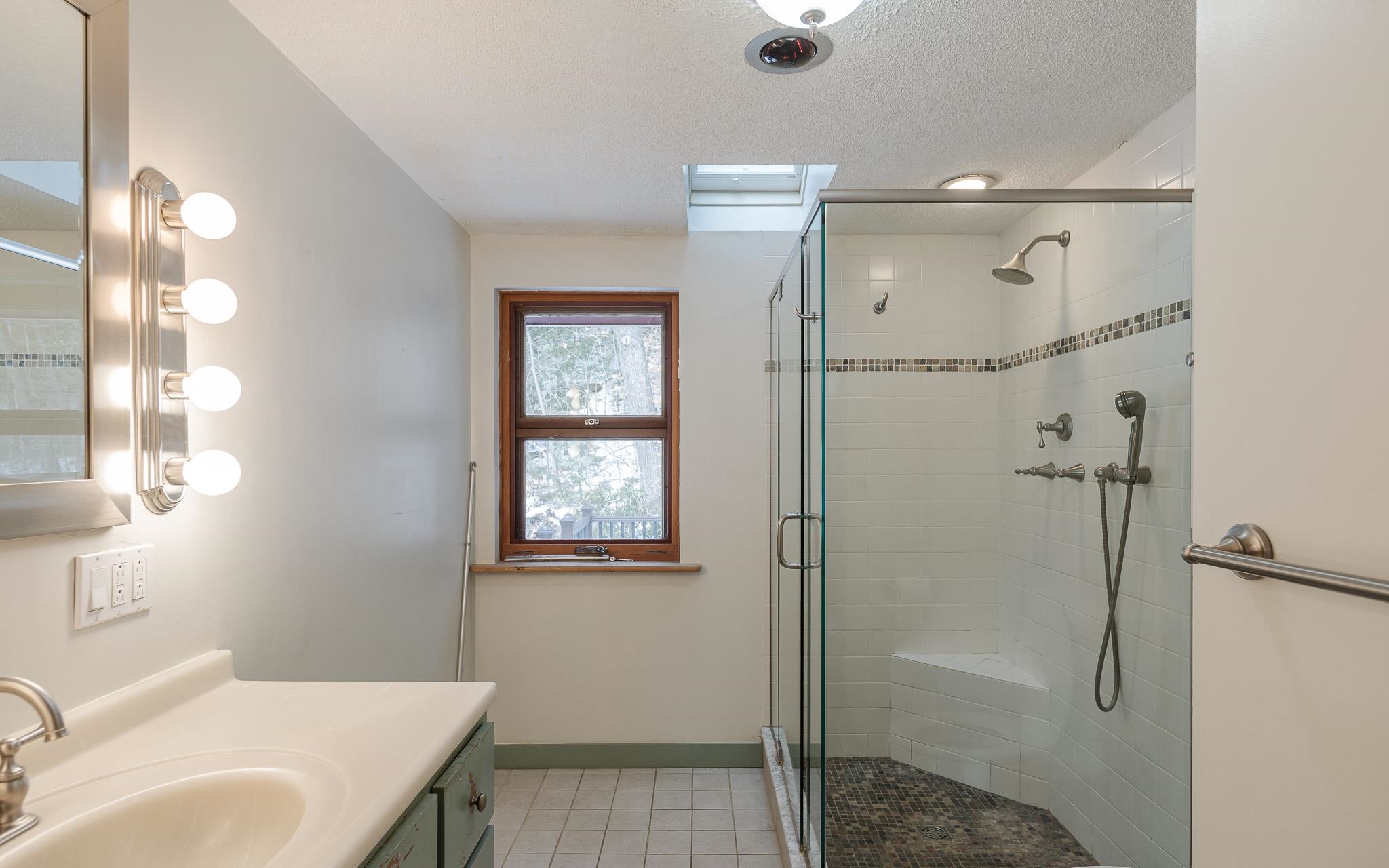 property viewer photo 24