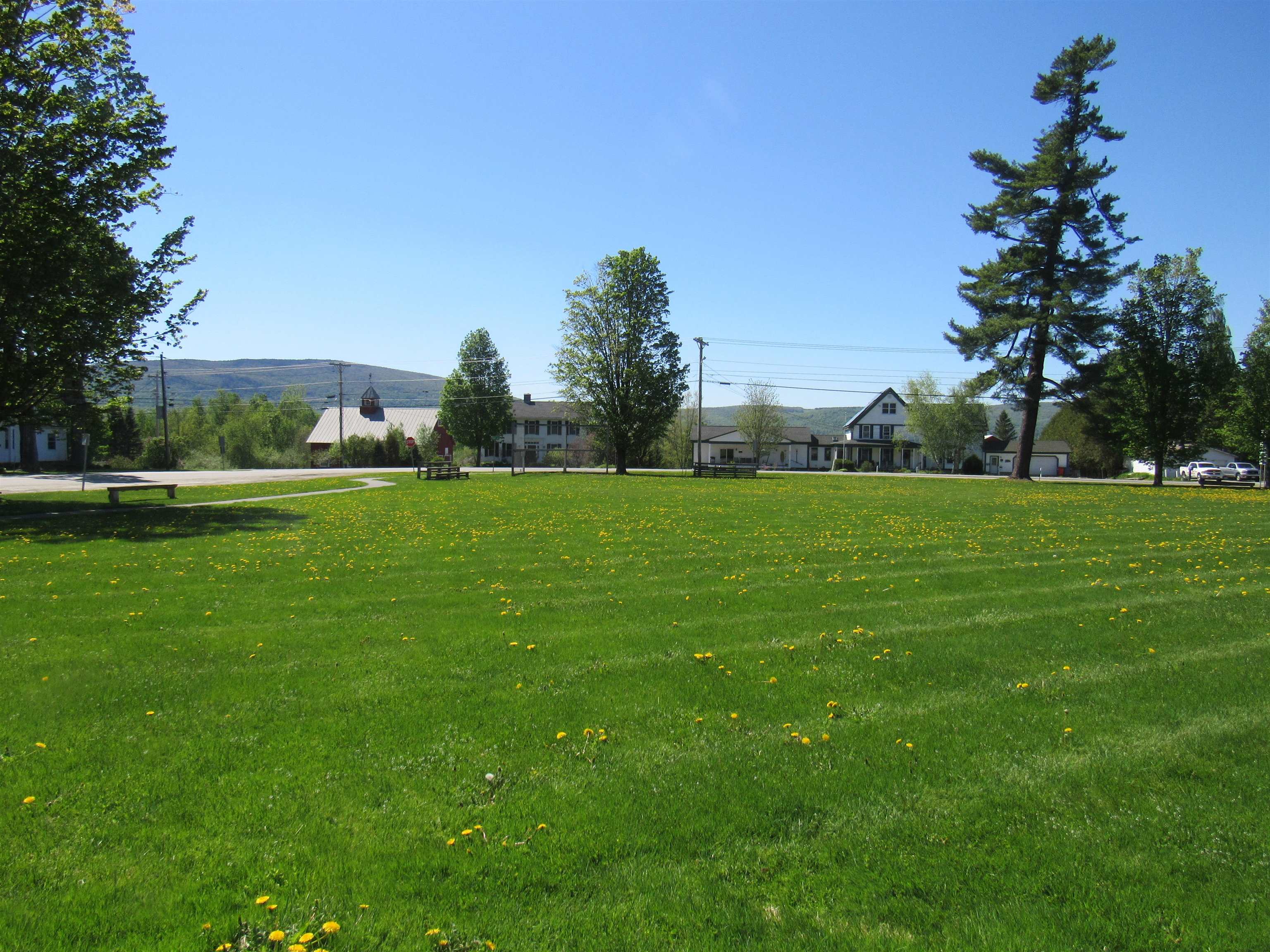 main property photo 10