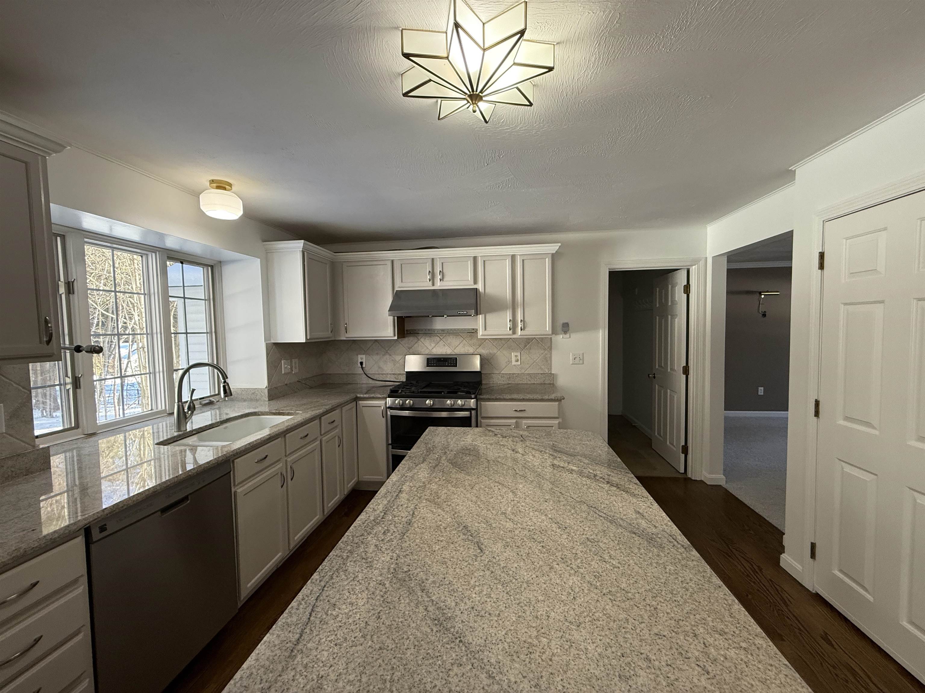 property viewer photo 10