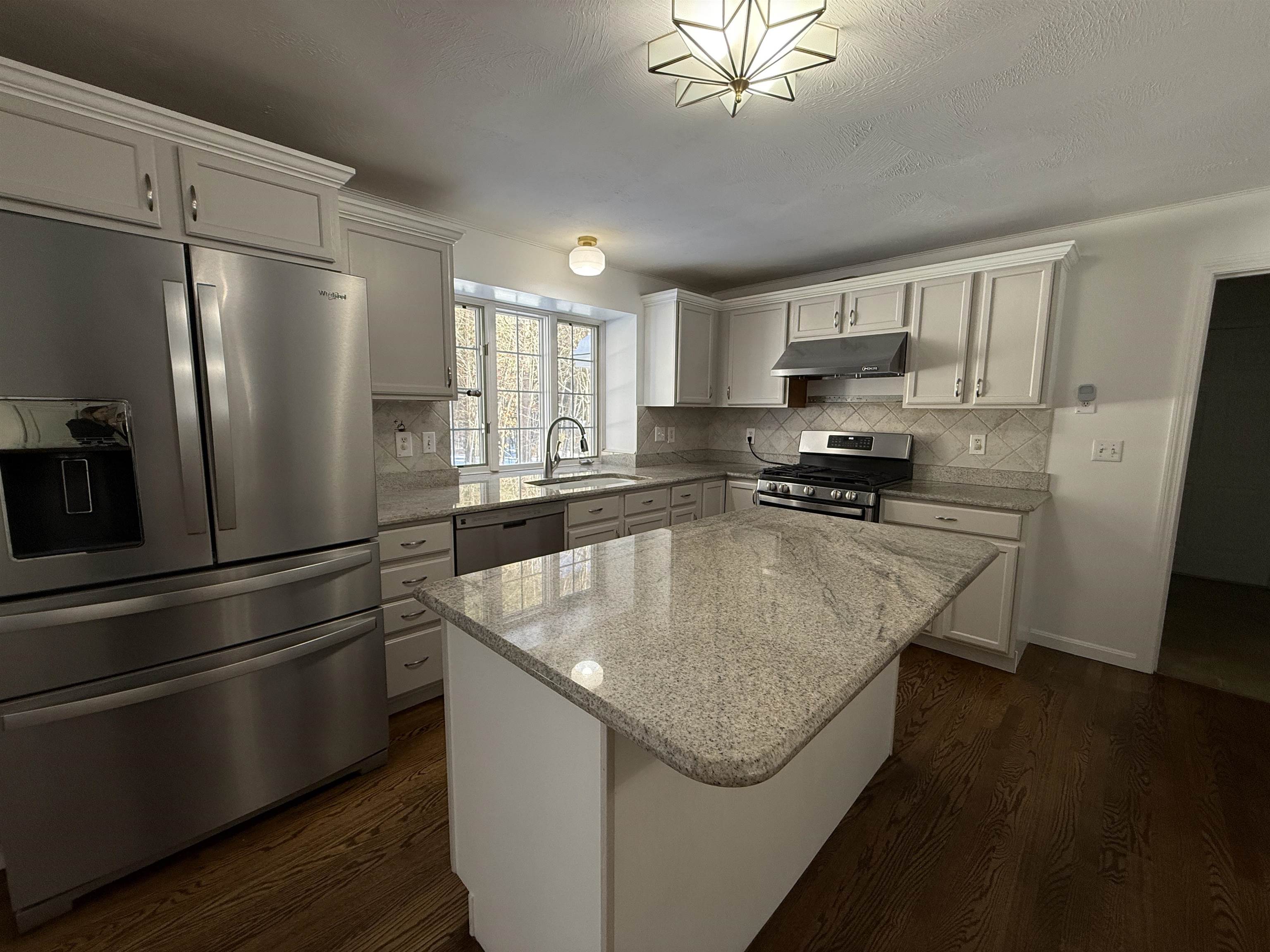 property viewer photo 11