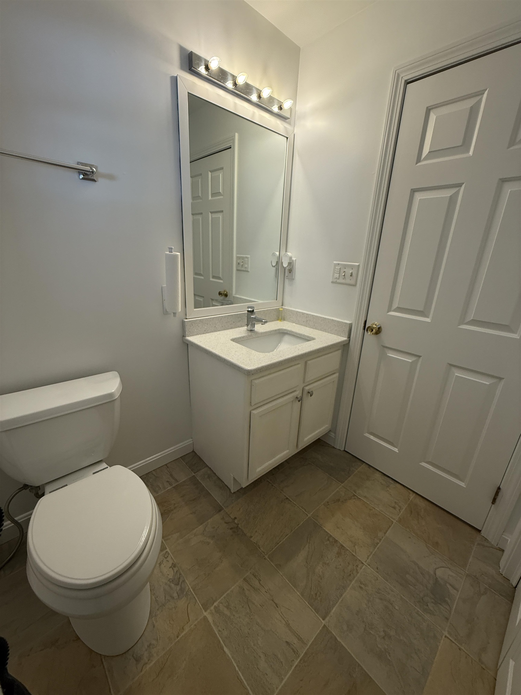 property viewer photo 12