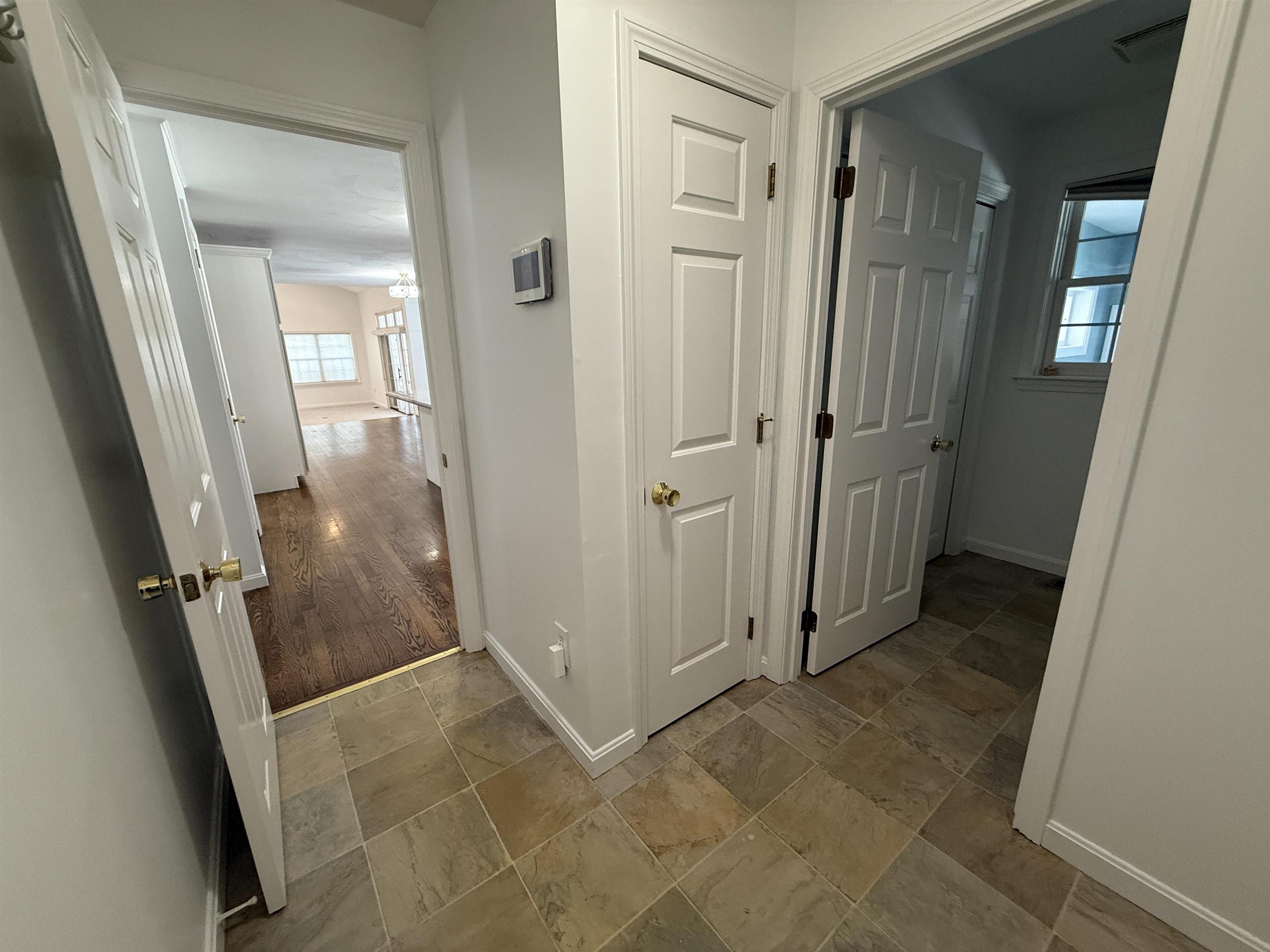 property viewer photo 15
