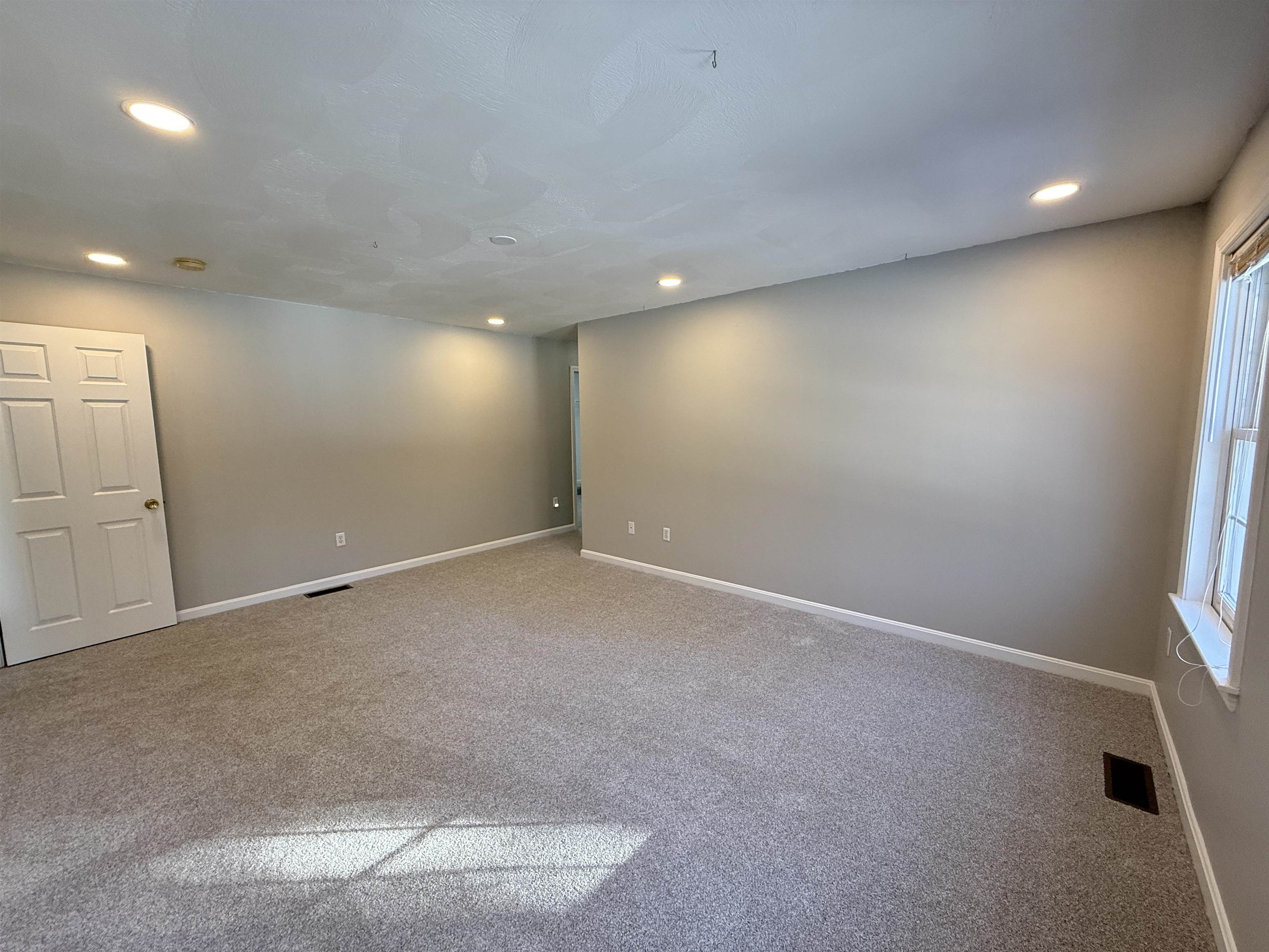 property viewer photo 36